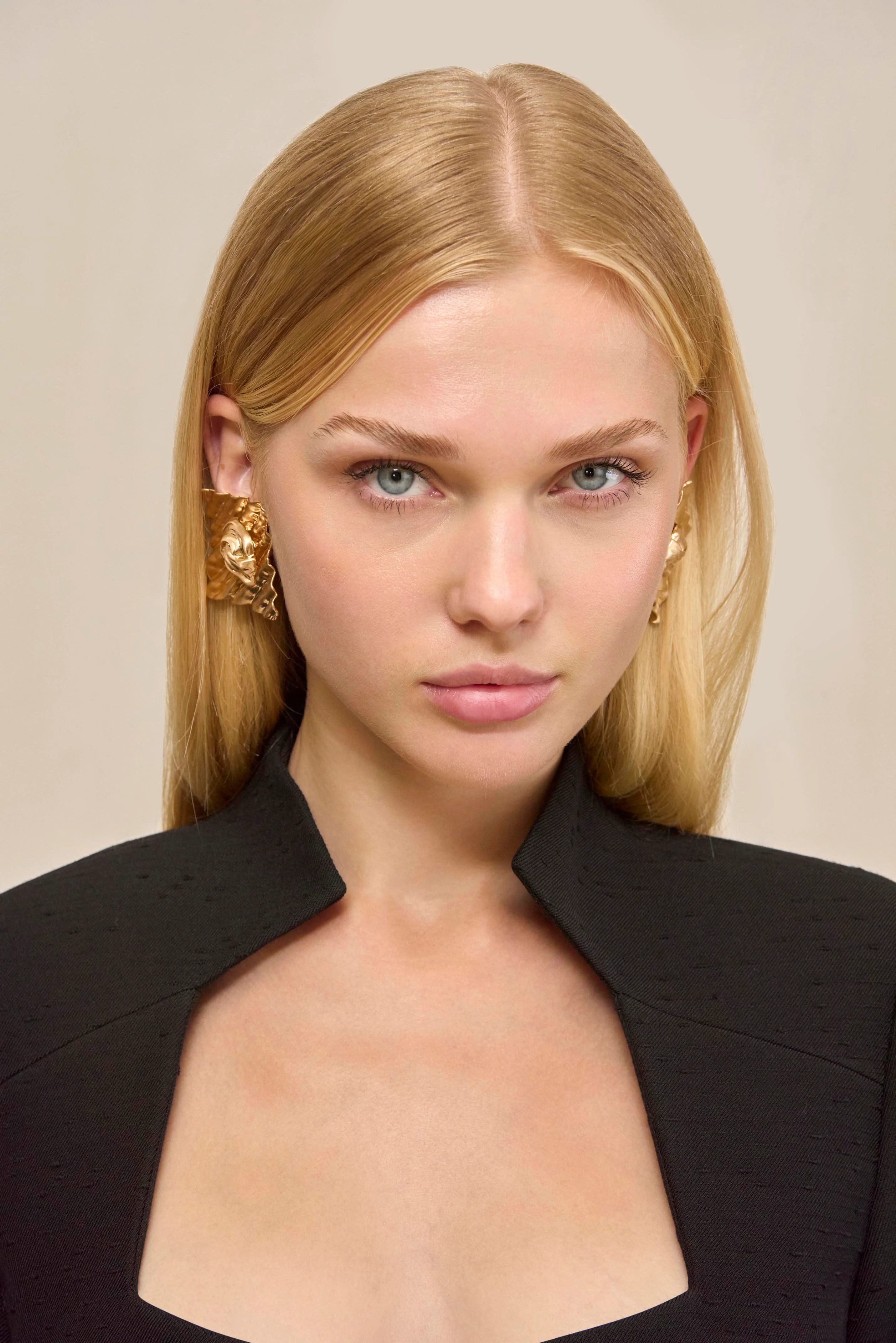 NAYDINE EARRING - BRUSHED BRASS
