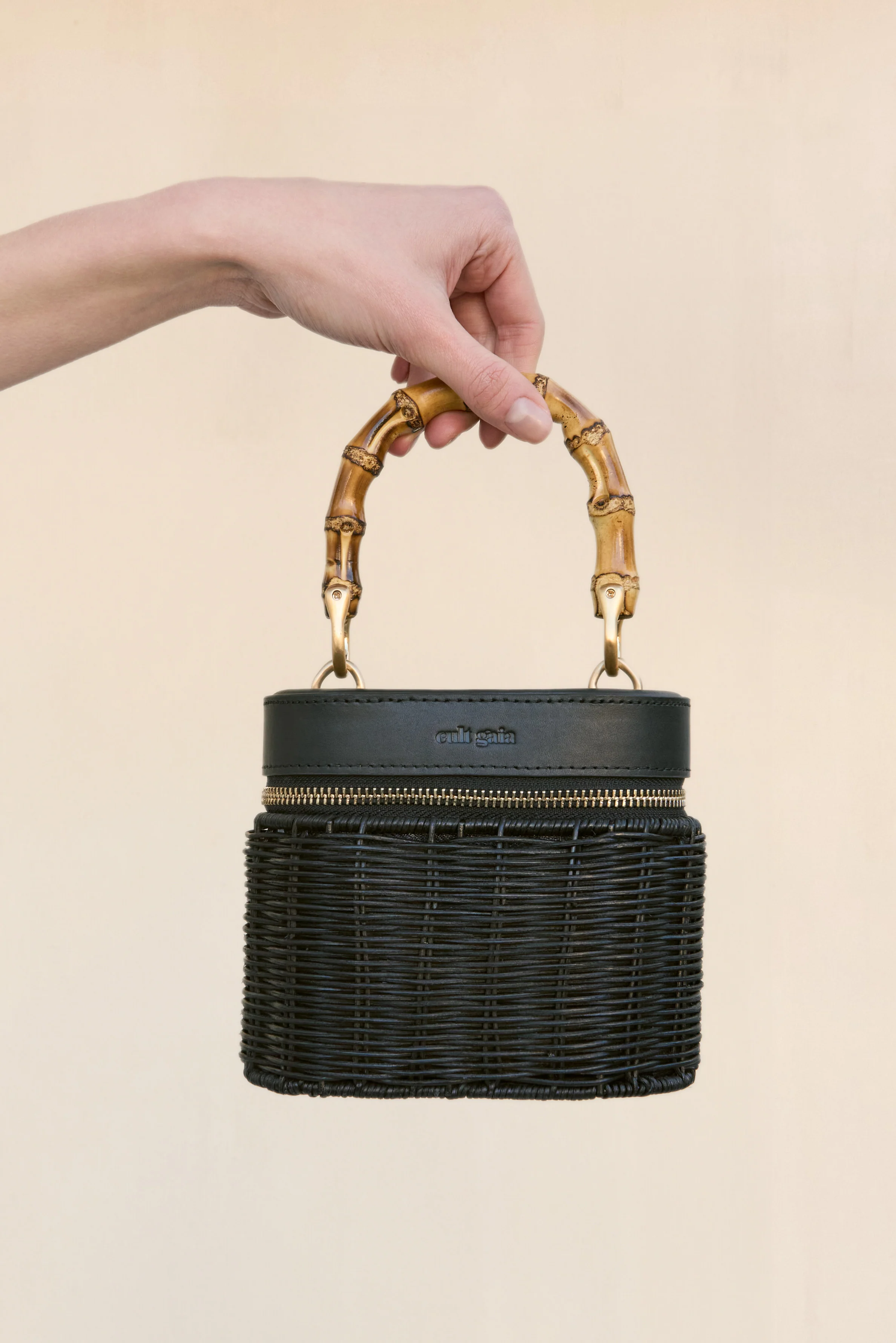 GWYNETH NANO CROSSBODY BAG - BLACK