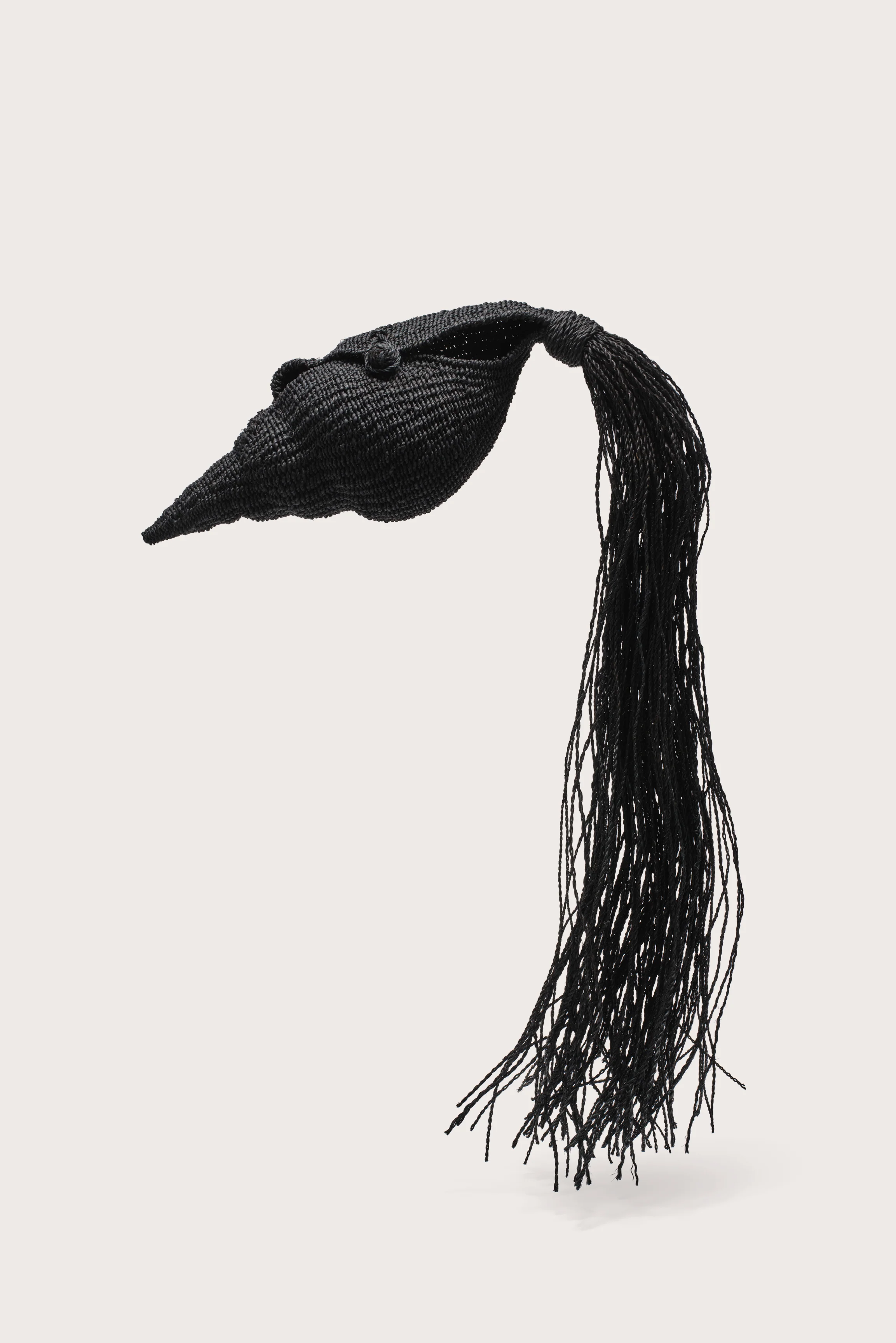 CAMILLA CLUTCH - BLACK