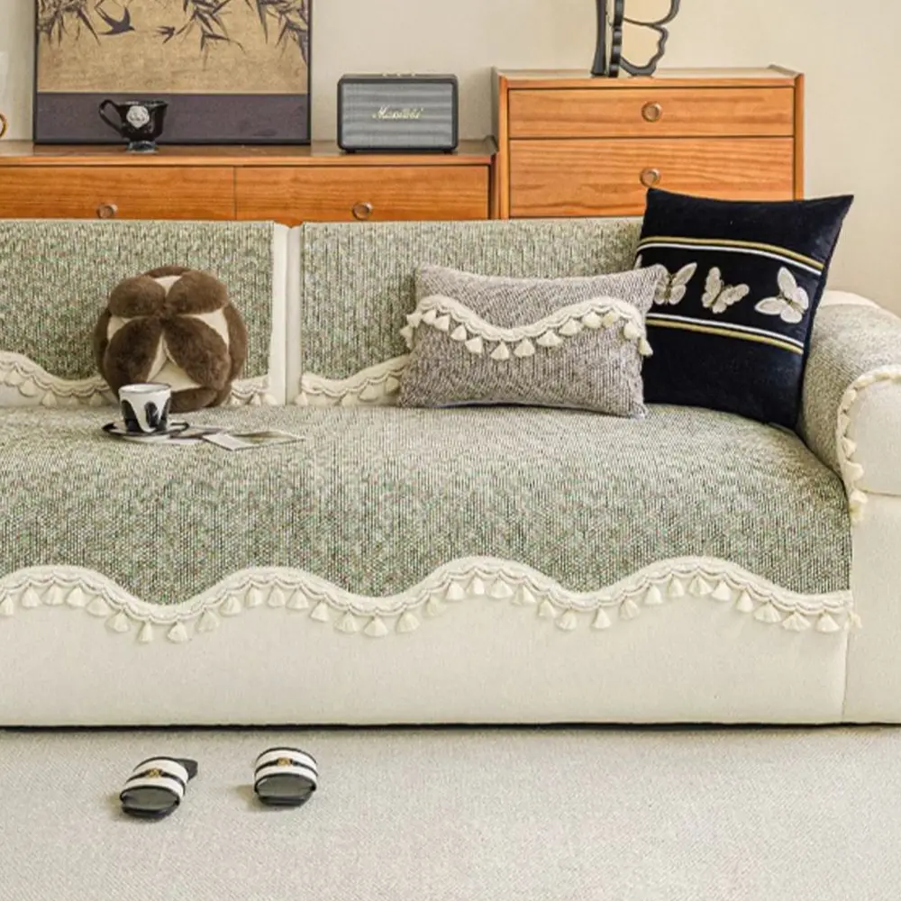 Chic Chenille Bouclé Non-Slip Couch Cover with Wavy Tassel Trim