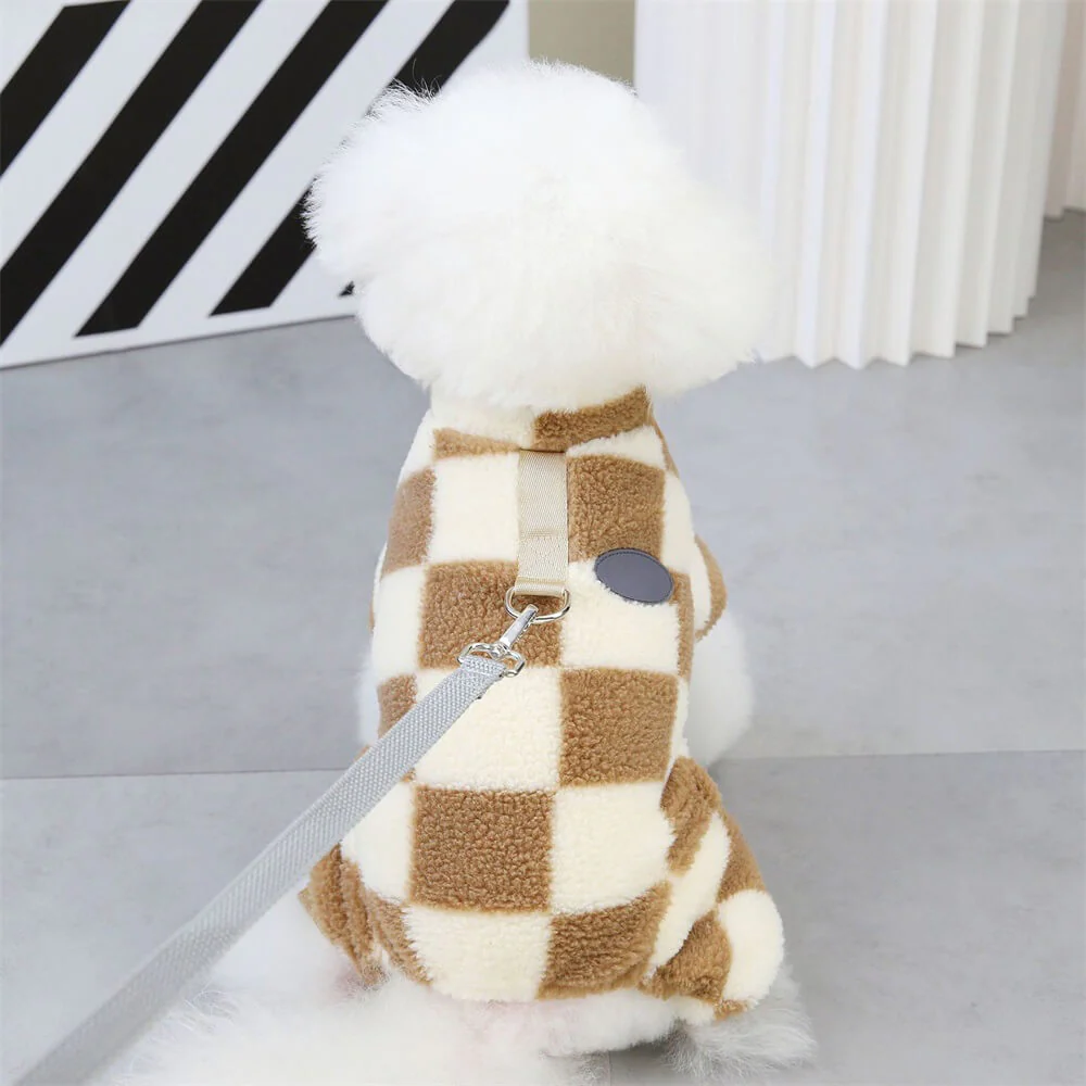 Checkered Fleece Dog Jacket – Bold Style and Warmth for Winter Walks