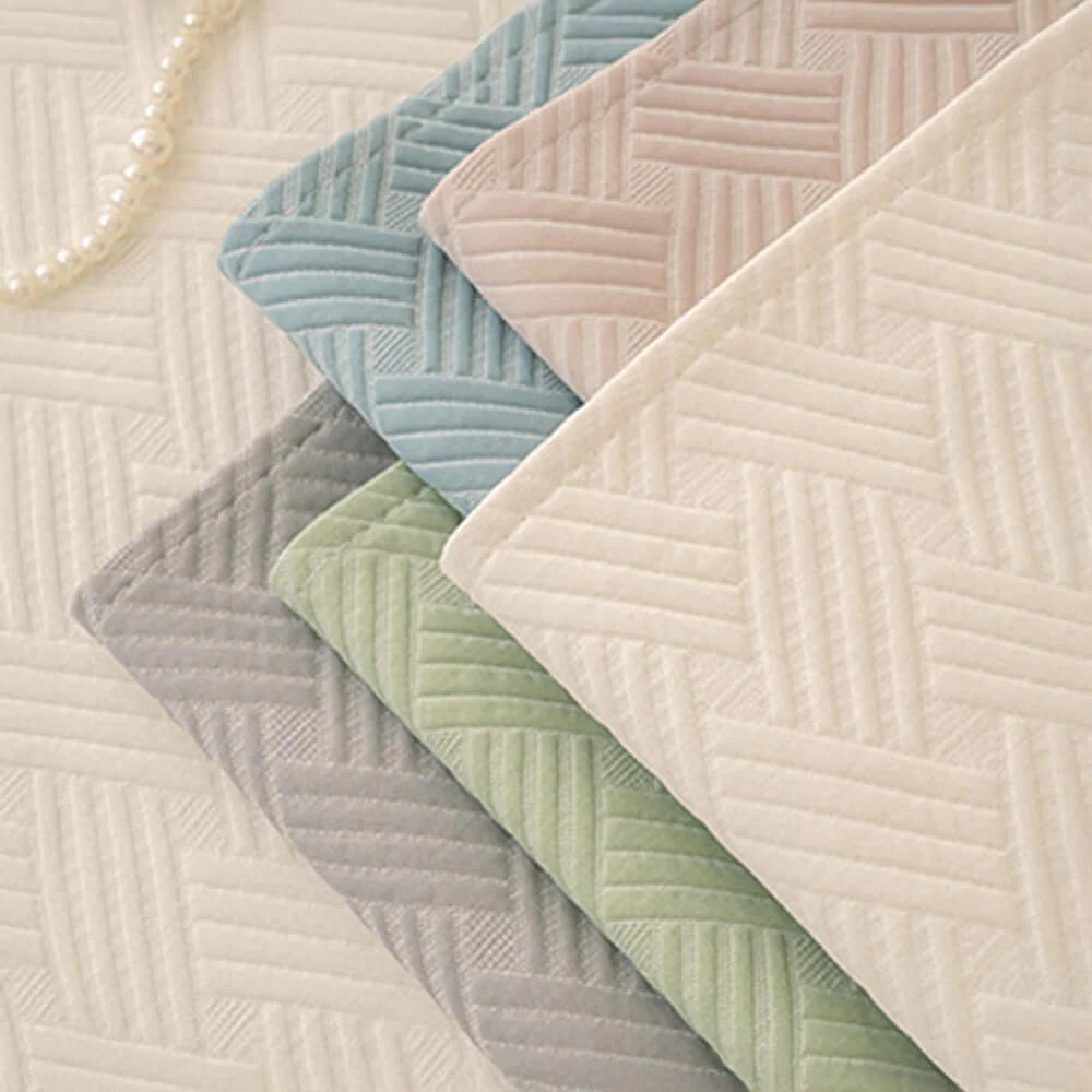 Modern Geometric Breathable Cooling Non-Slip Couch Cover