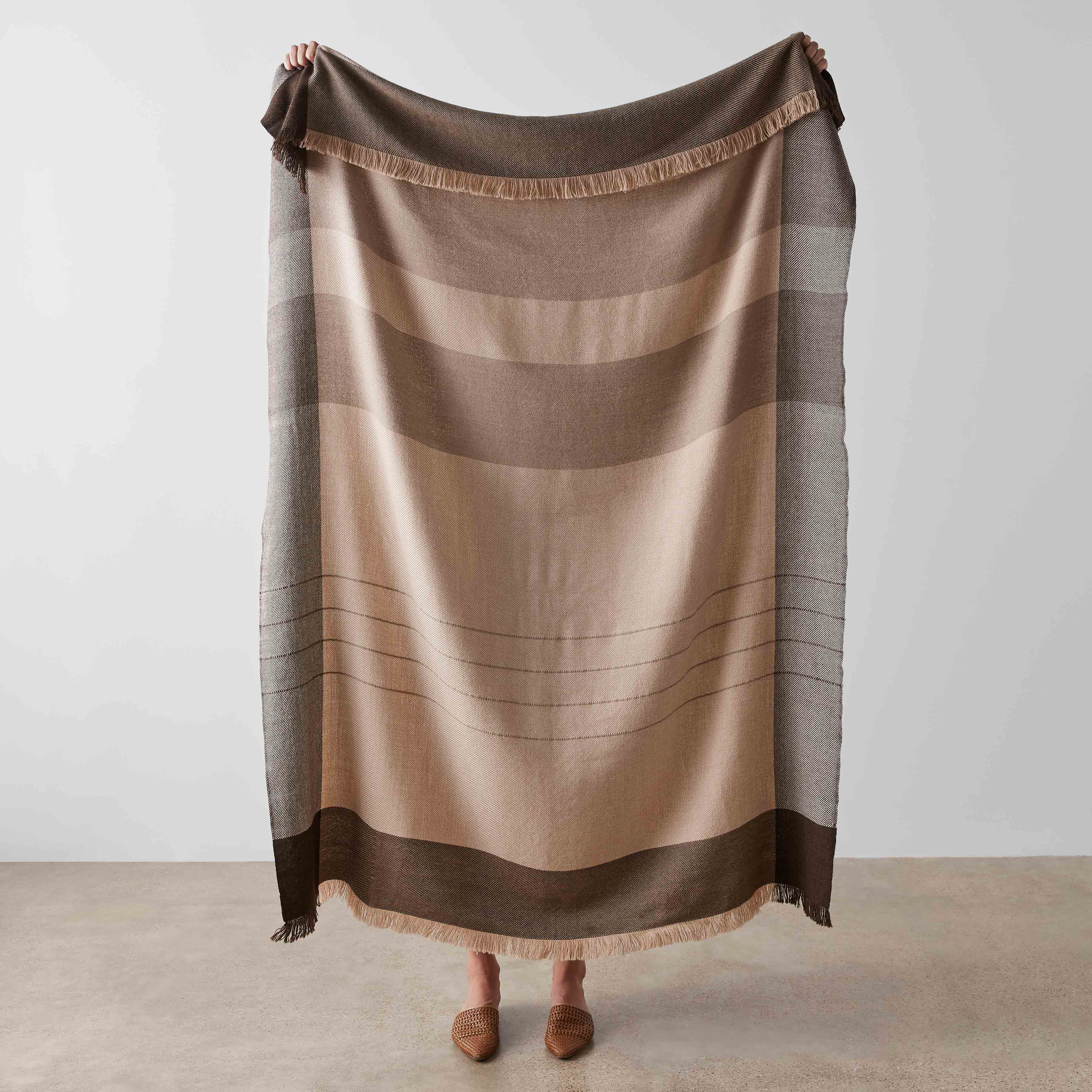 Palabra Alpaca Throw