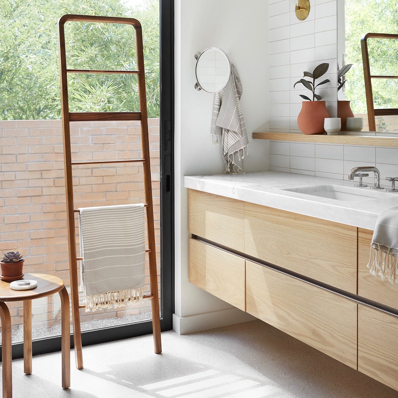 Kambas Ladder - Teak