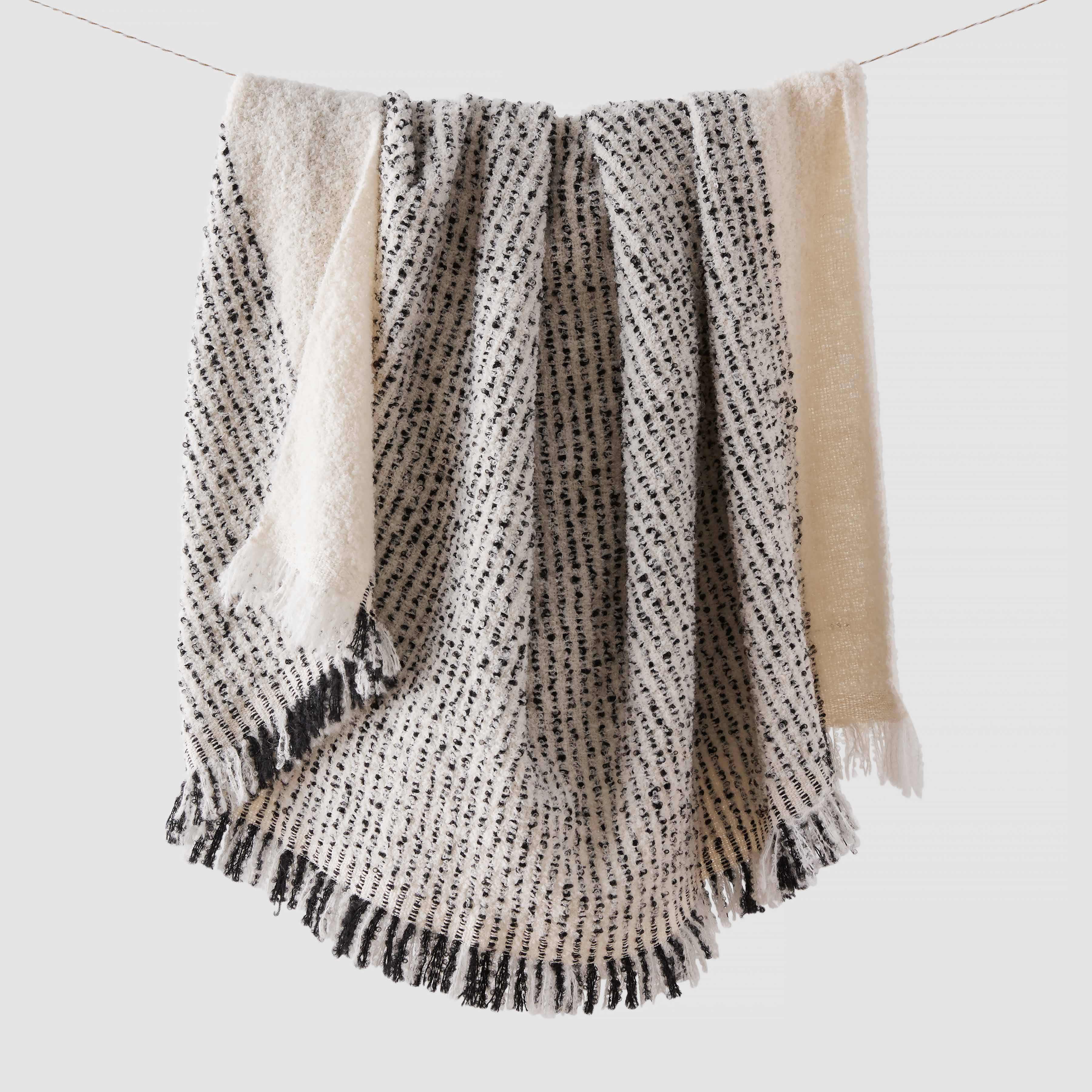 Pradera Boucle Throw