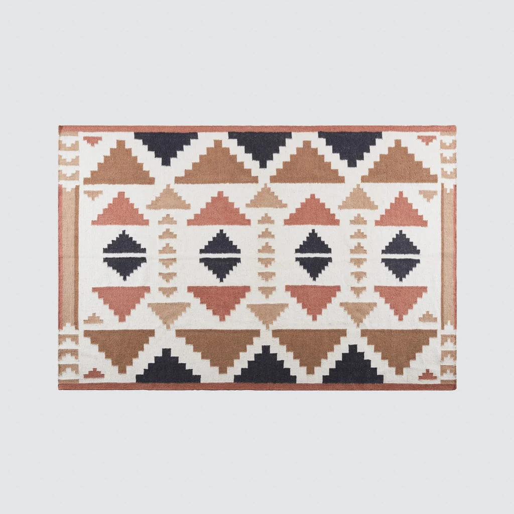 Tejal Handwoven Area Rug - 5' x 8'