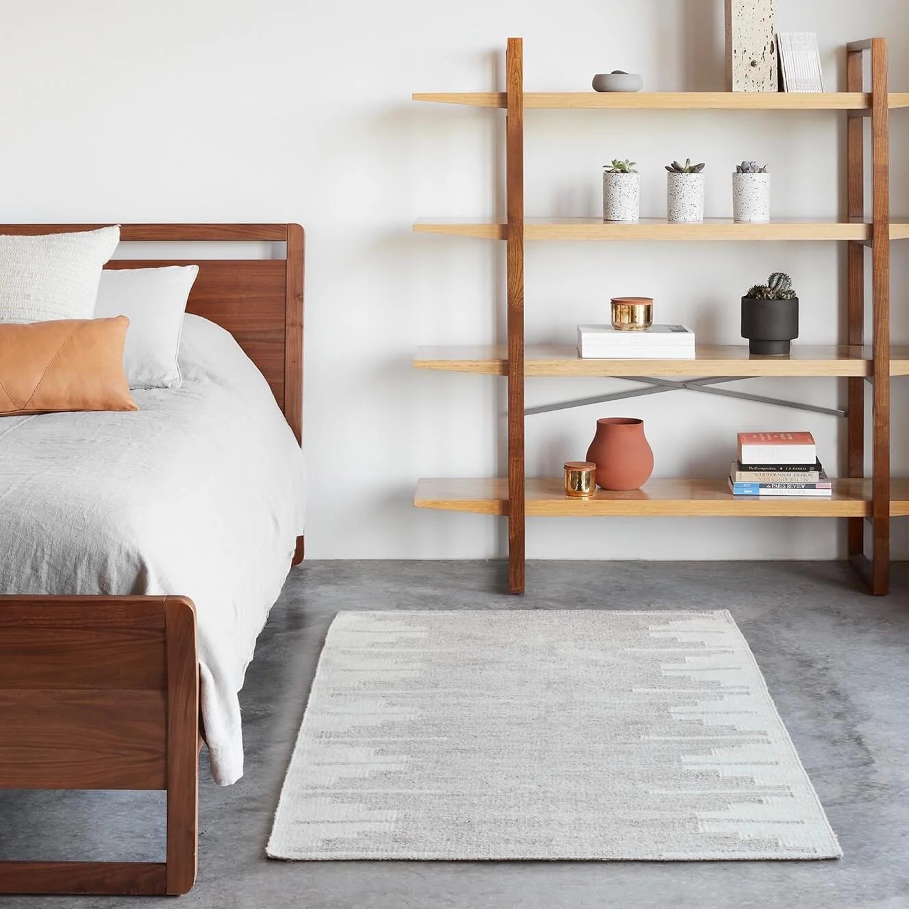 La Cima Handwoven Accent Rug - Grey