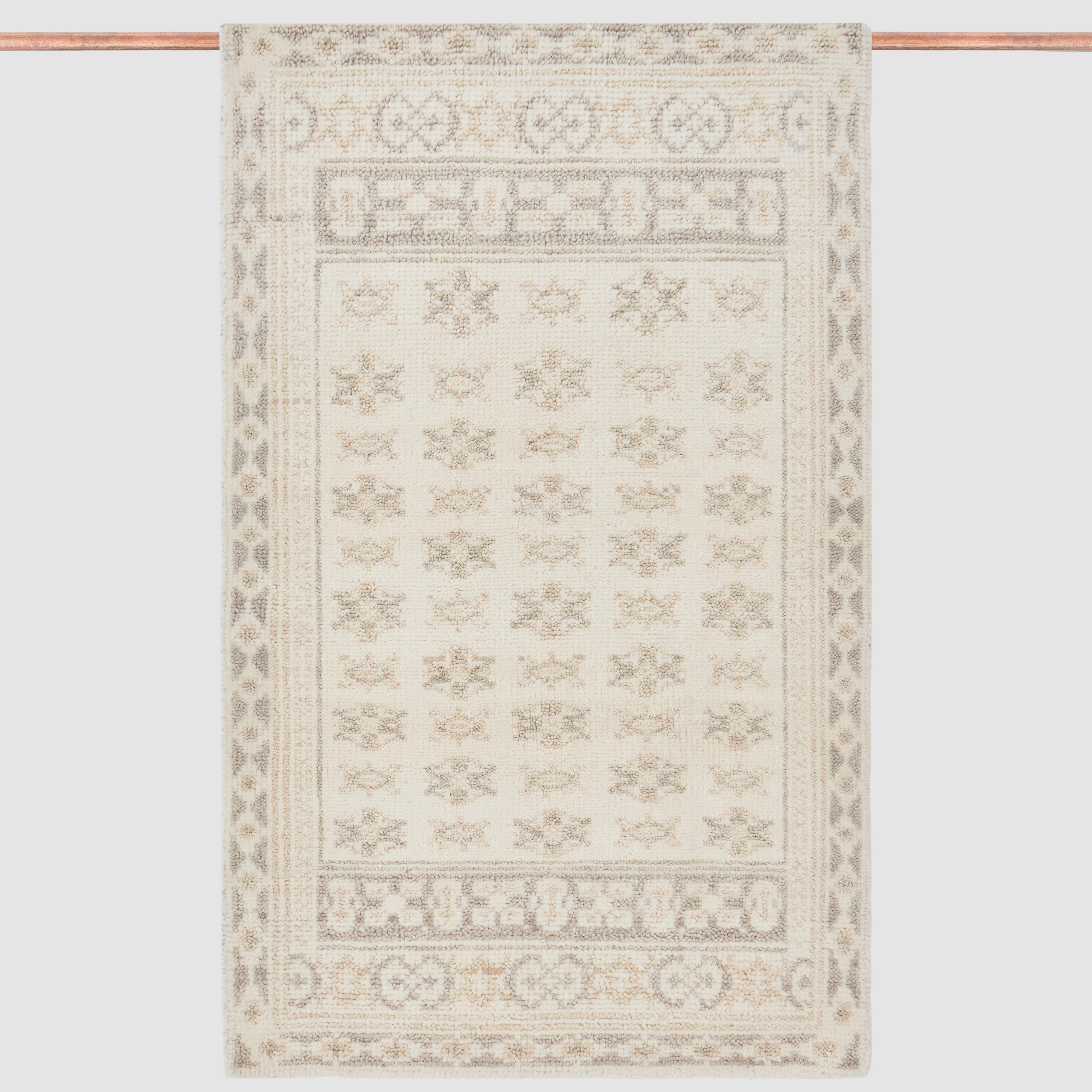 Lahar Hand-Knotted Accent Rug