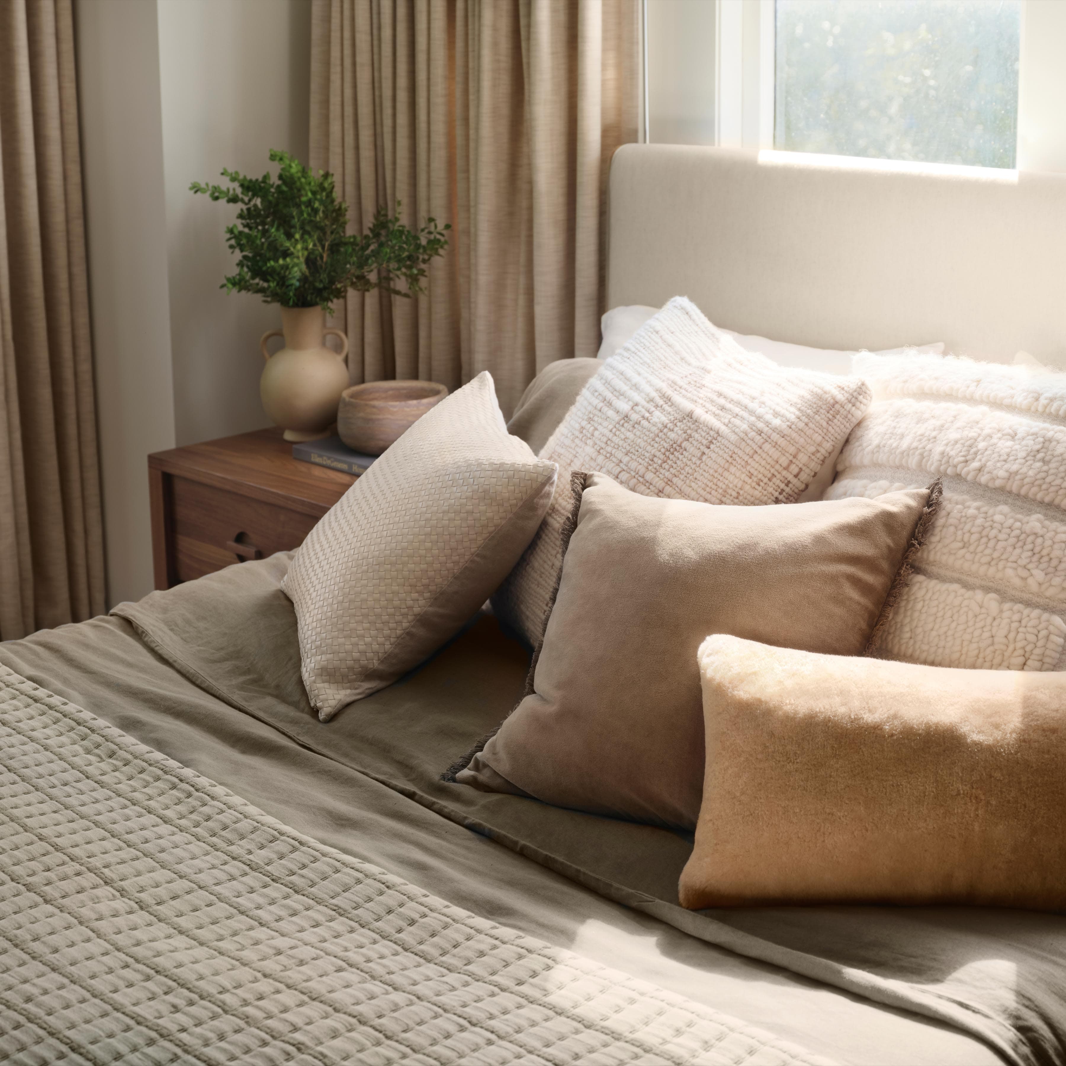 Naya Organic Cotton Quilted Bed Blanket