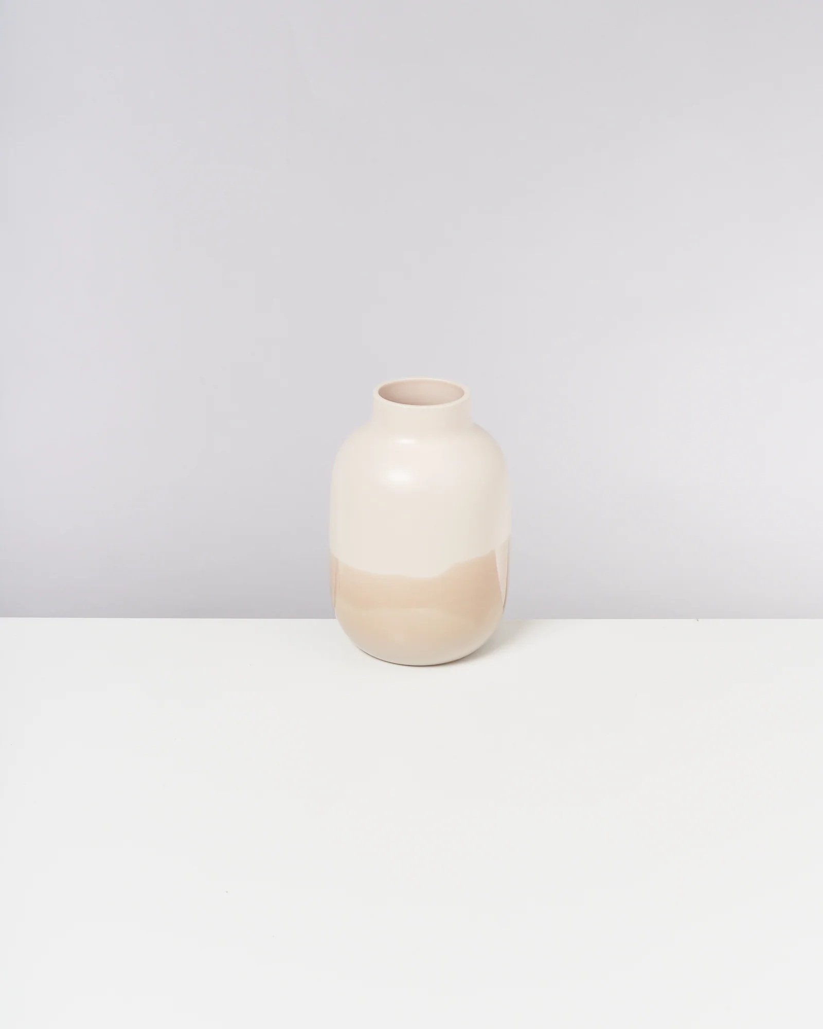 Nuno Vase M sand