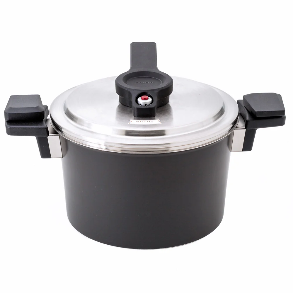 24cm Low Pressure Cooker Casserole Black