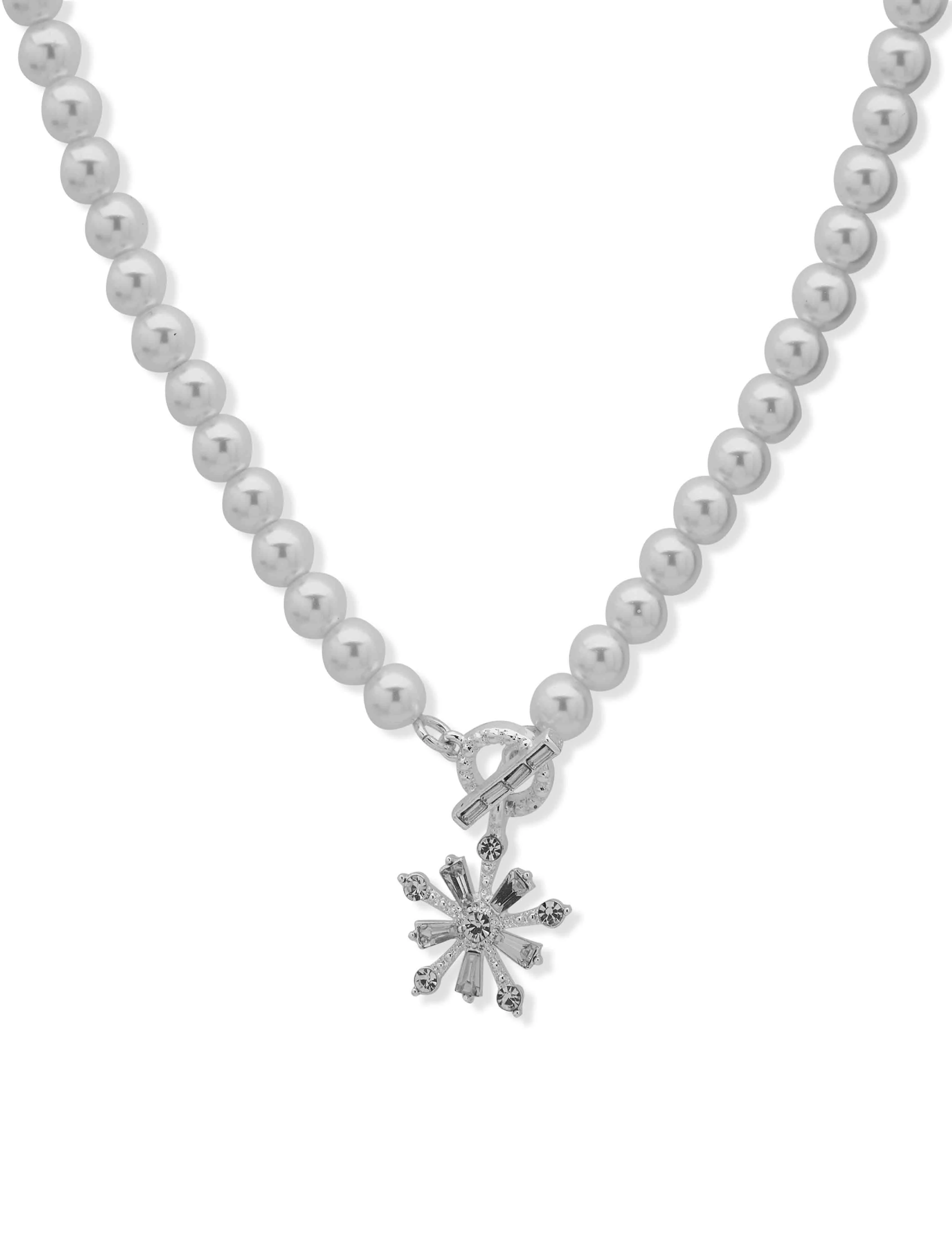 Snowflake Motif Pendant Necklace - Silver