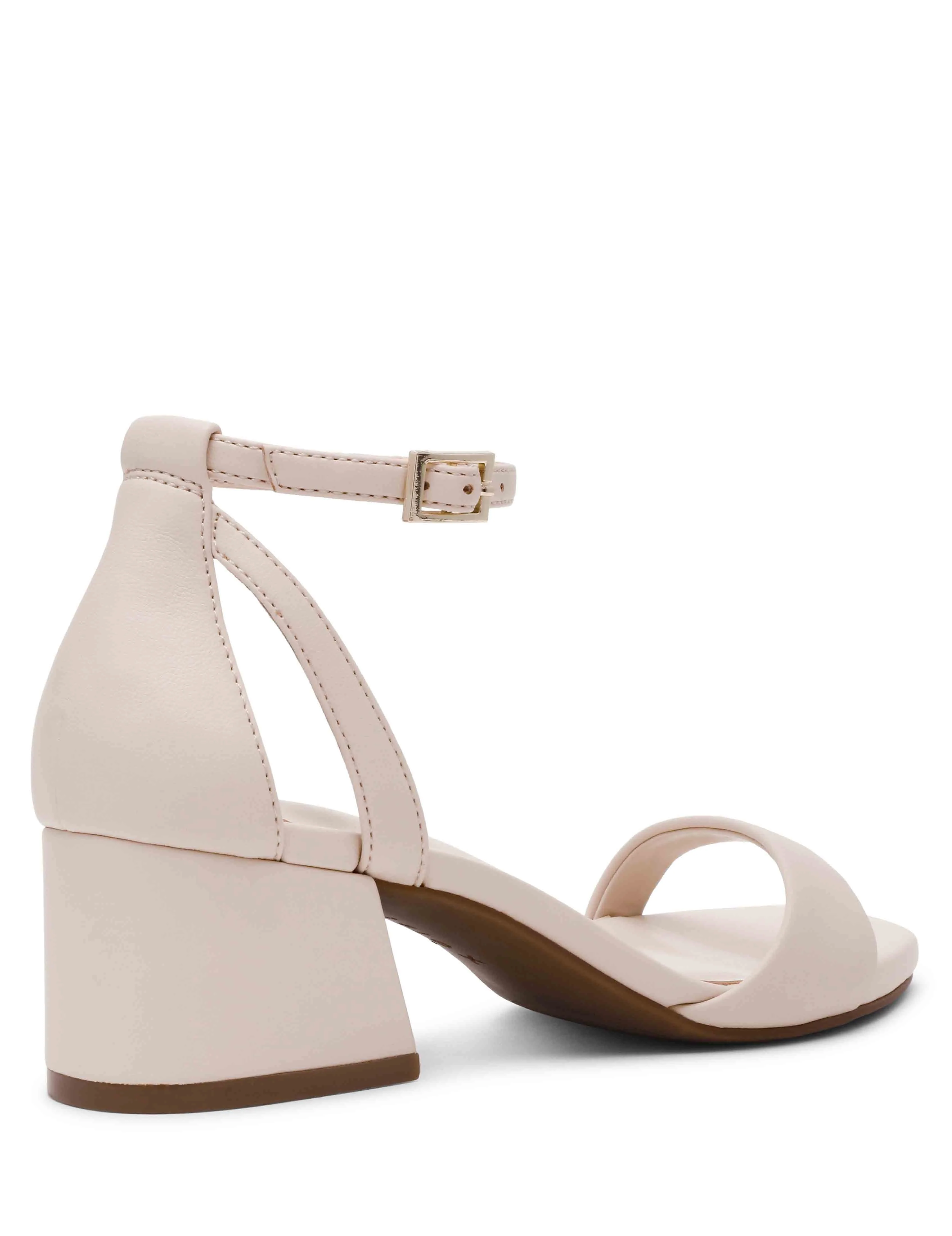 Mia Sandal