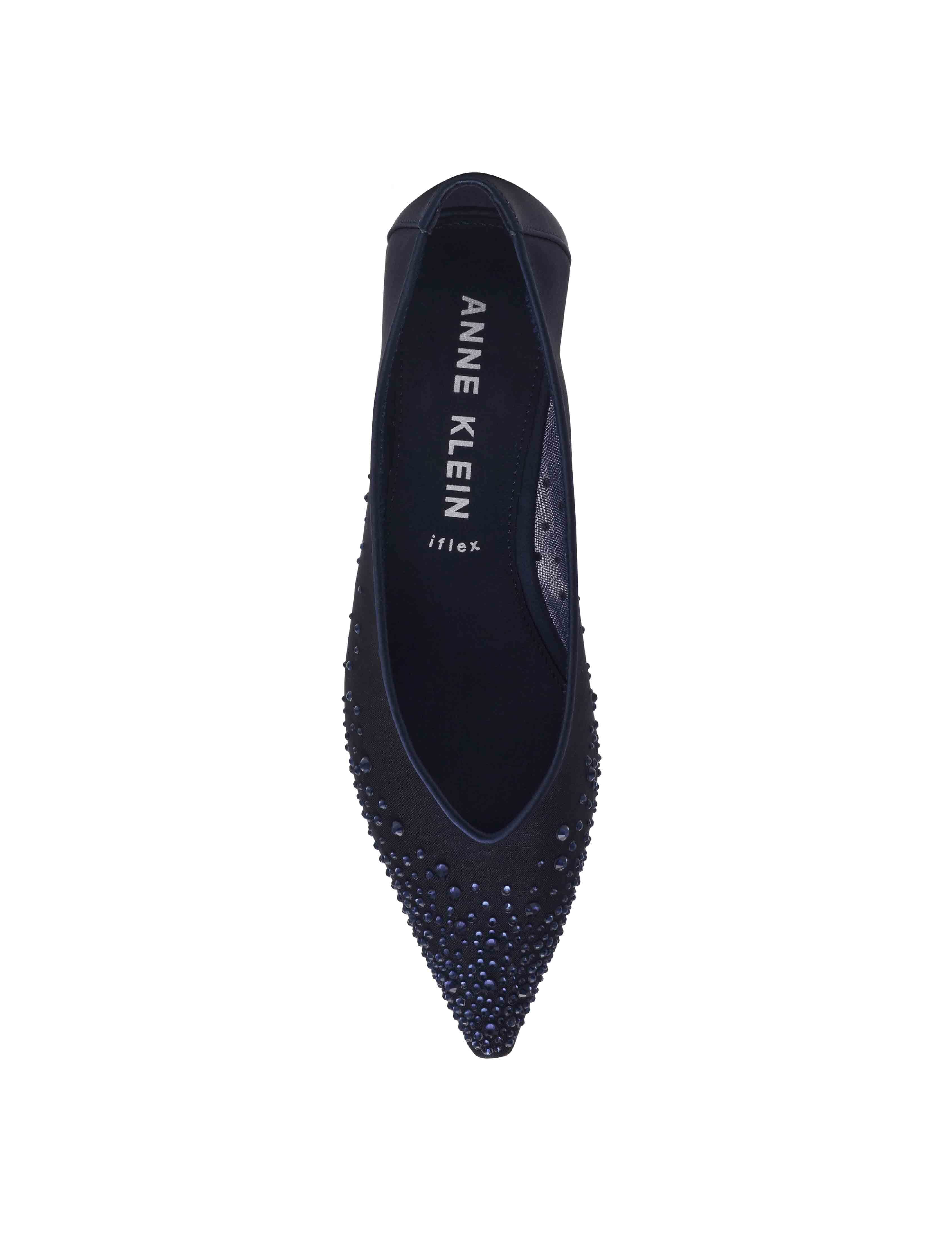 Carlisle Crystal Flat