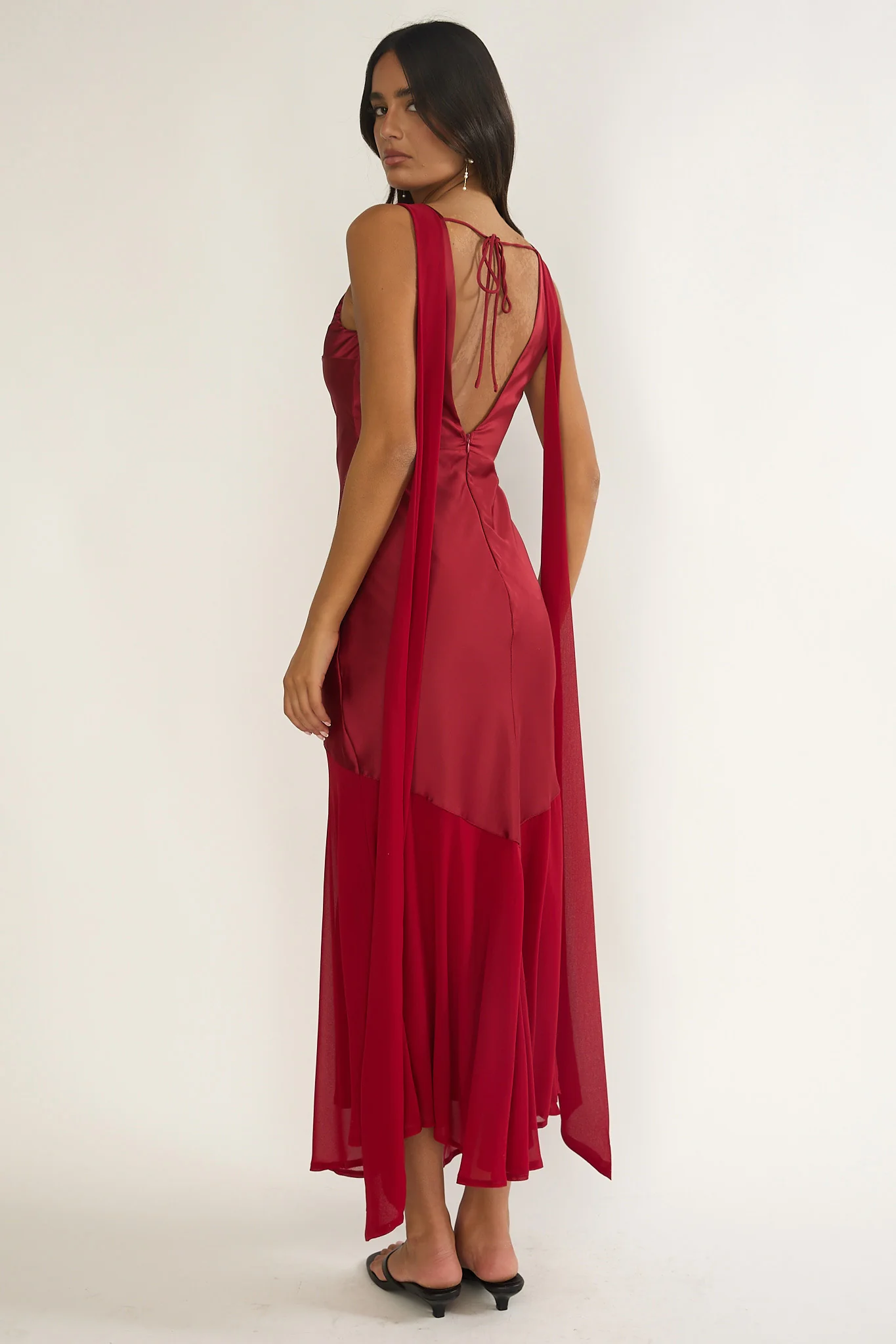 Veyla Shoulder Sash Maxi Dress Wine