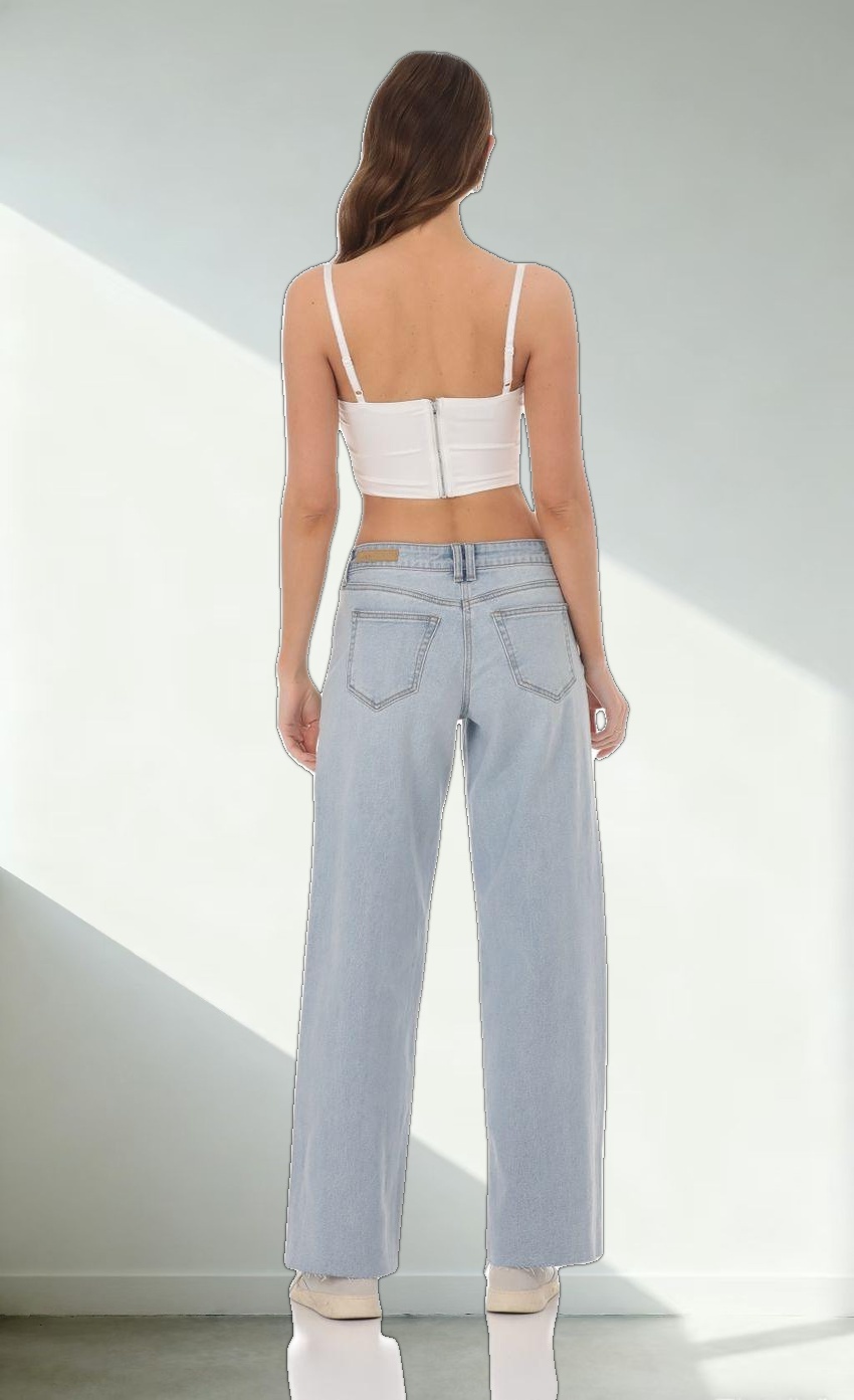 Wide Leg Jeans in Light Denim