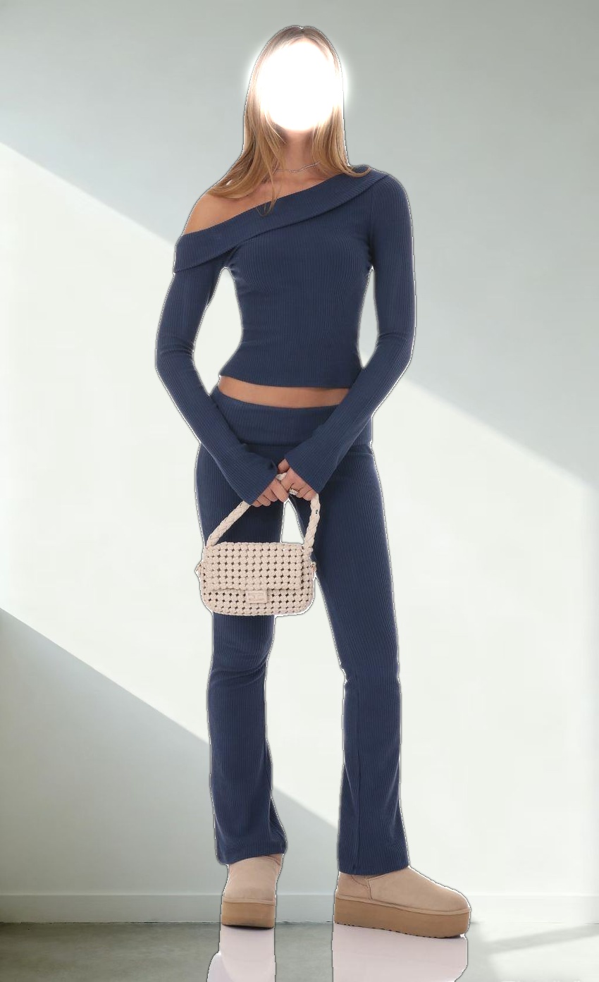 Ribbed Off Shoulder Top in Navy