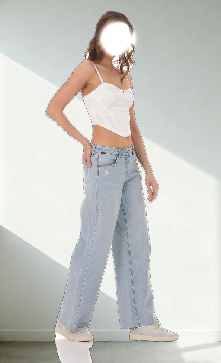 Wide Leg Jeans in Light Denim