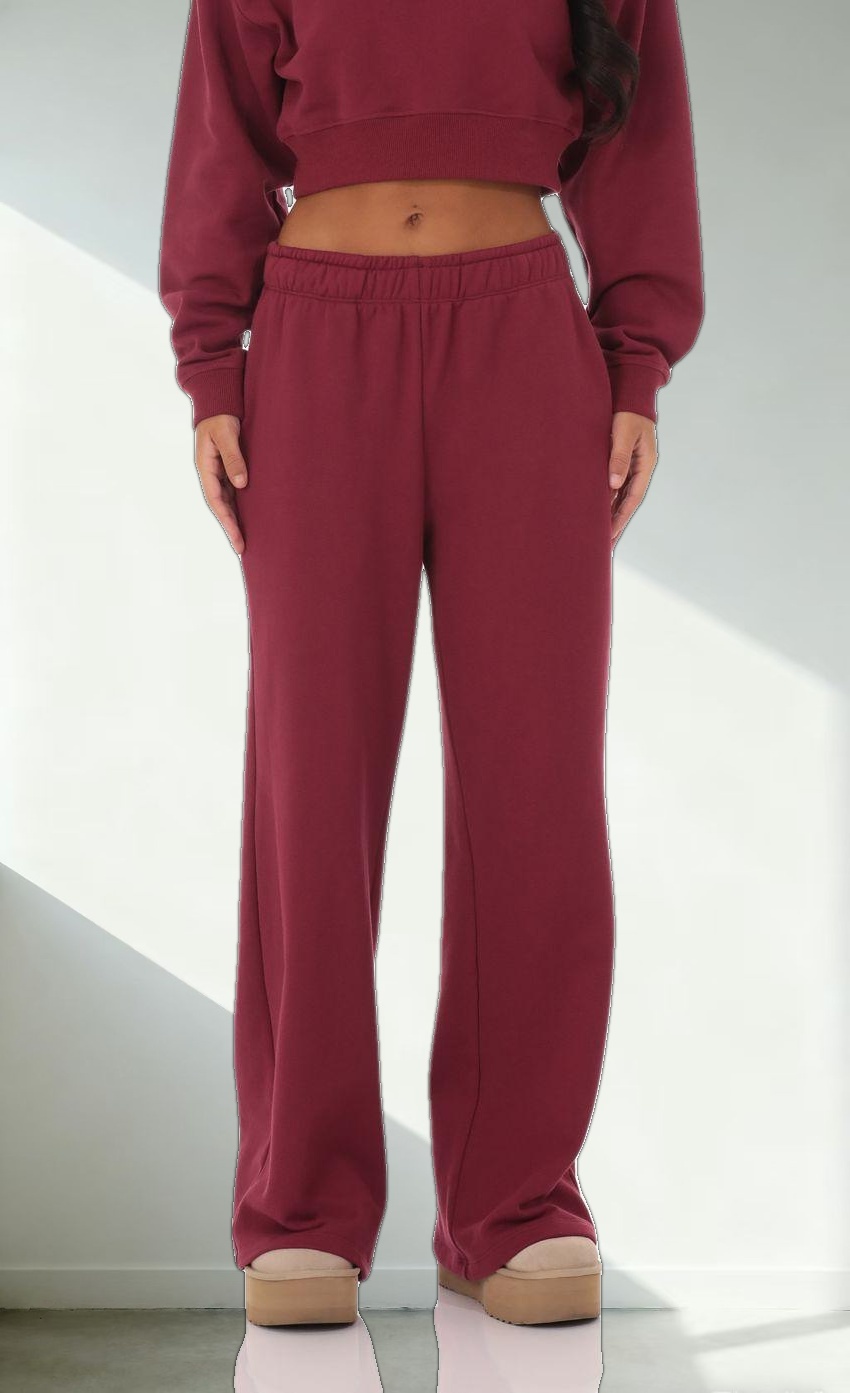 Back Pocket Straight Sweatpants in Maroon
