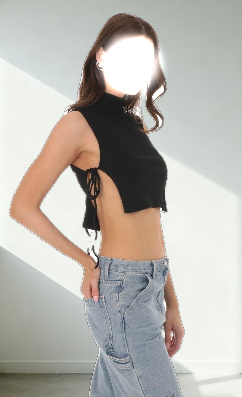 Ribbed Mock Neck Top in Black