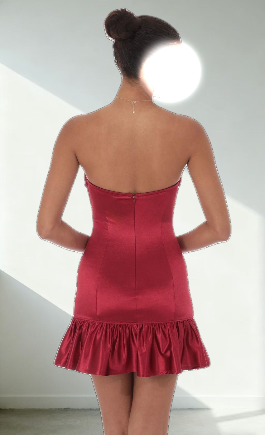 Cutout Satin Starpless Dress in Maroon