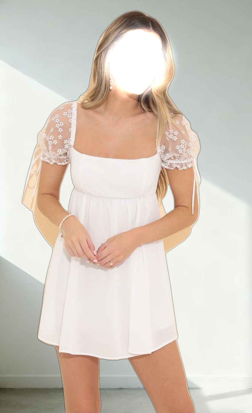 Baby Doll Dress in White Daisy