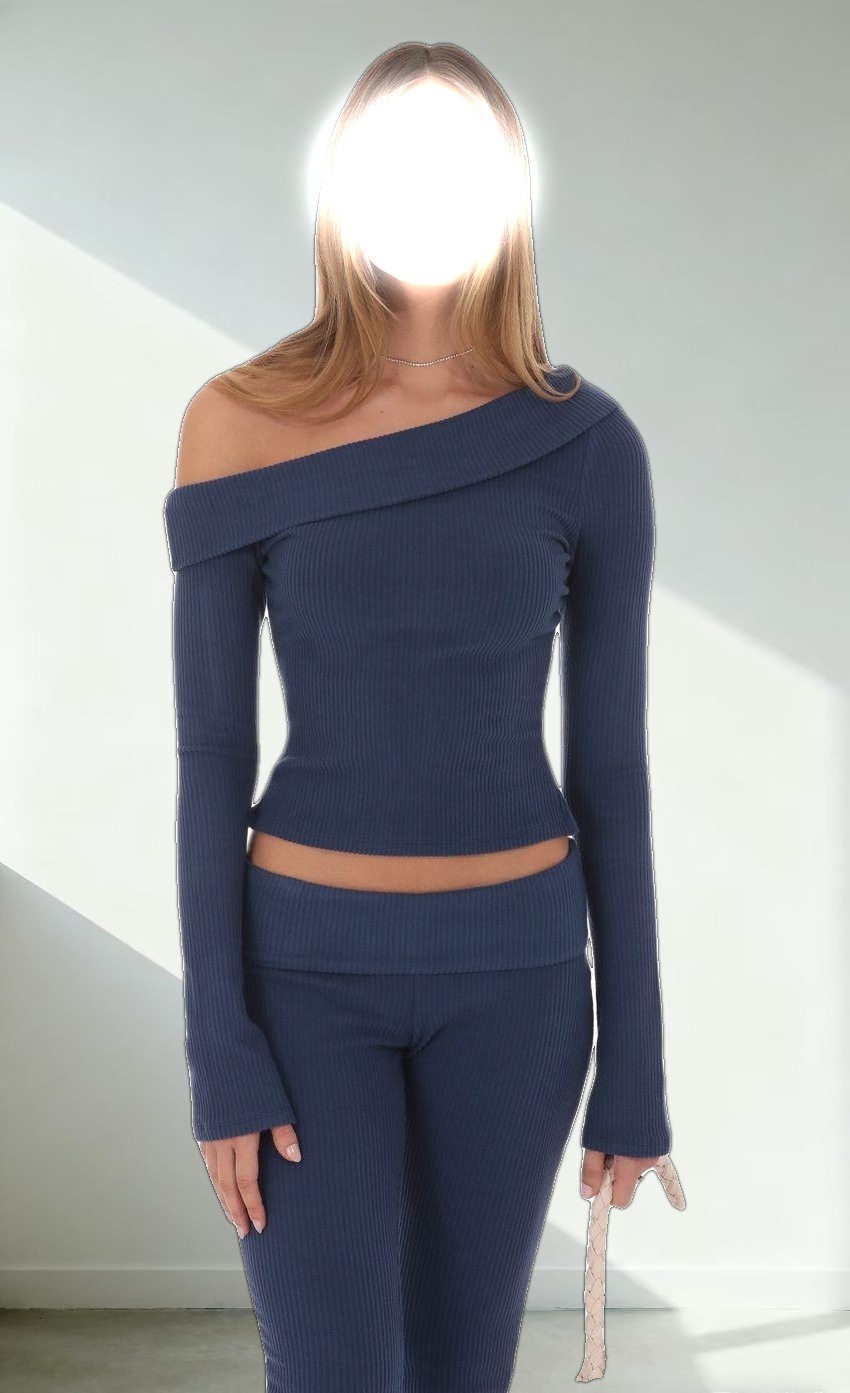 Ribbed Off Shoulder Top in Navy