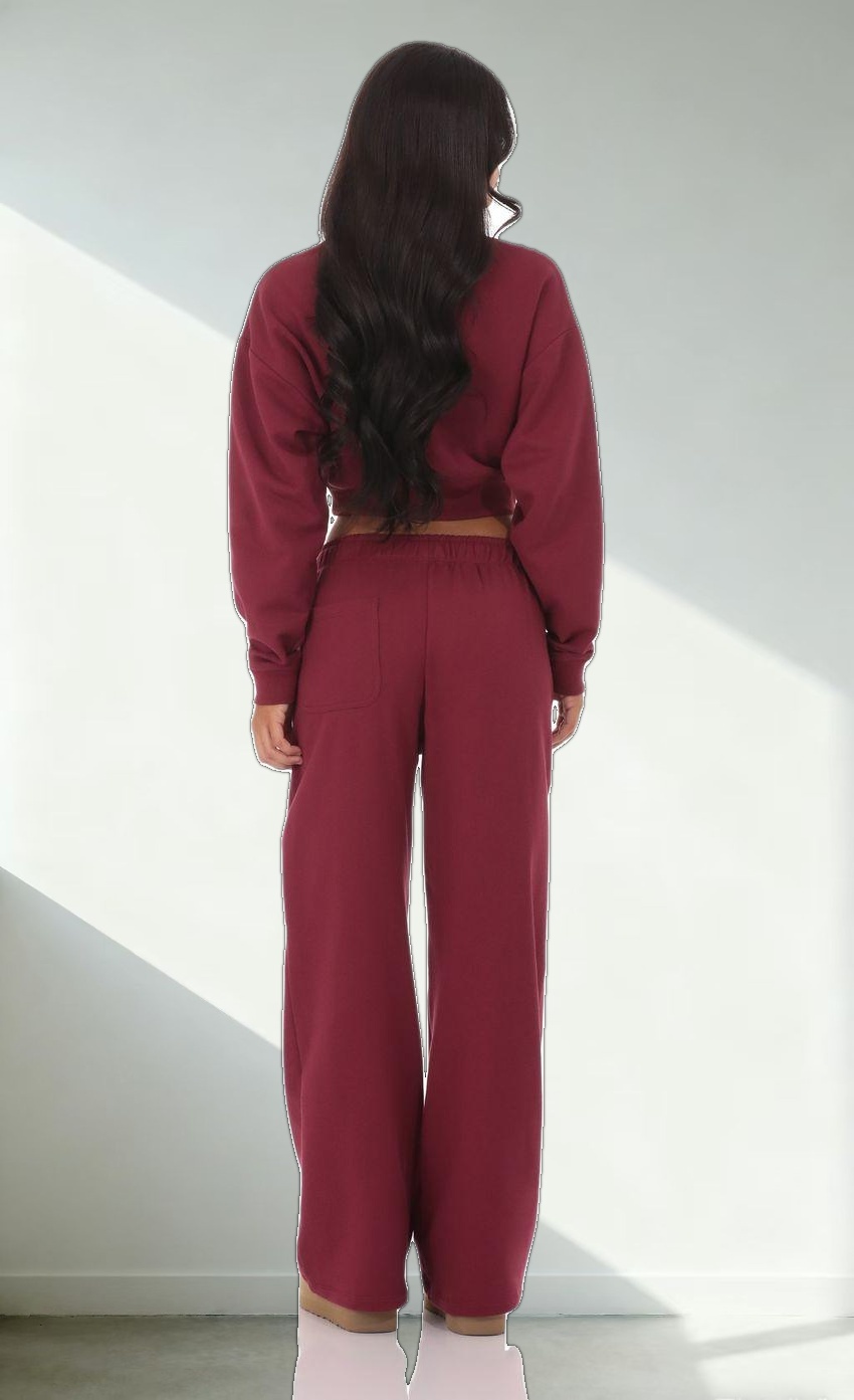 Back Pocket Straight Sweatpants in Maroon