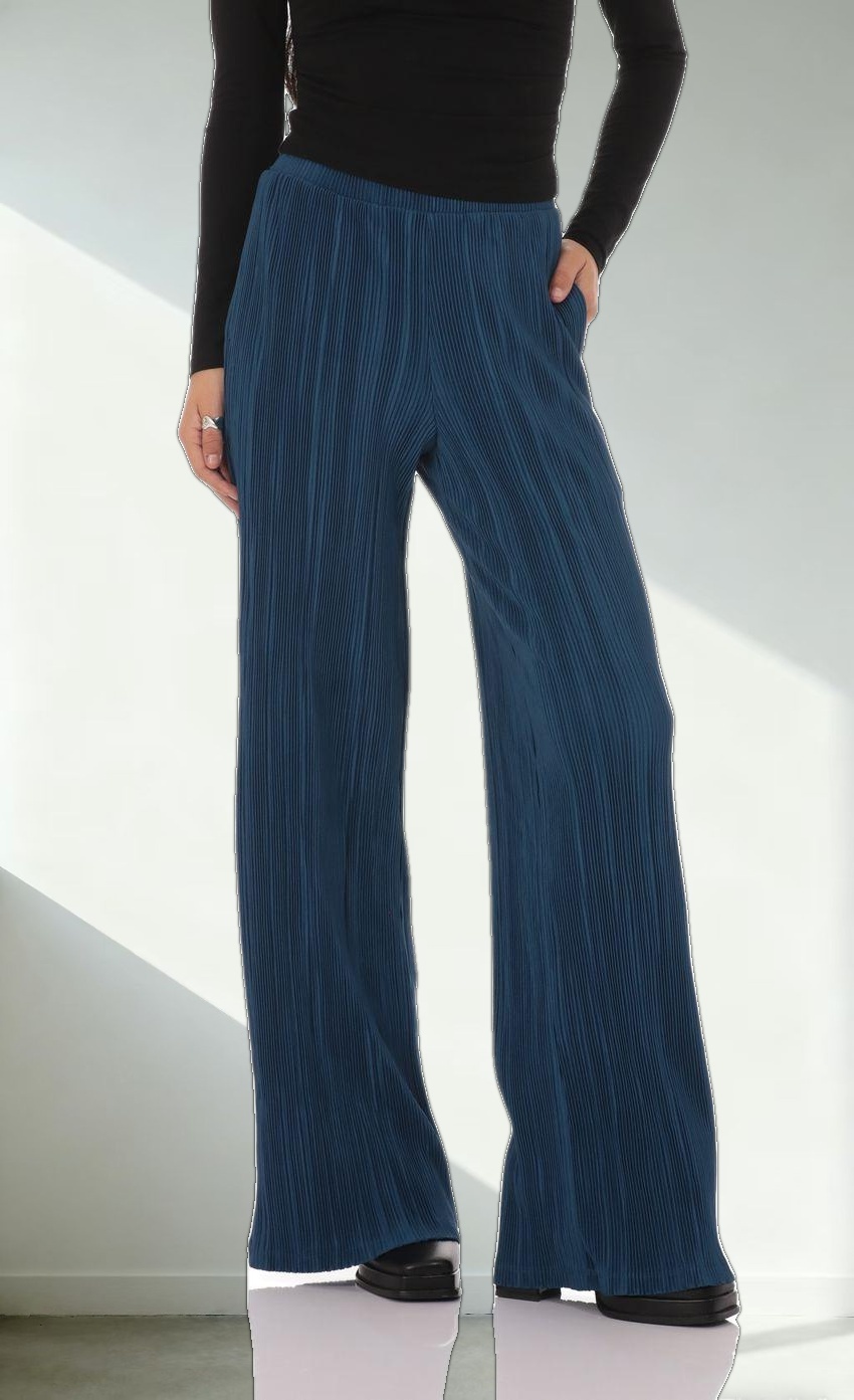 Pleated Straight Pants in Blue