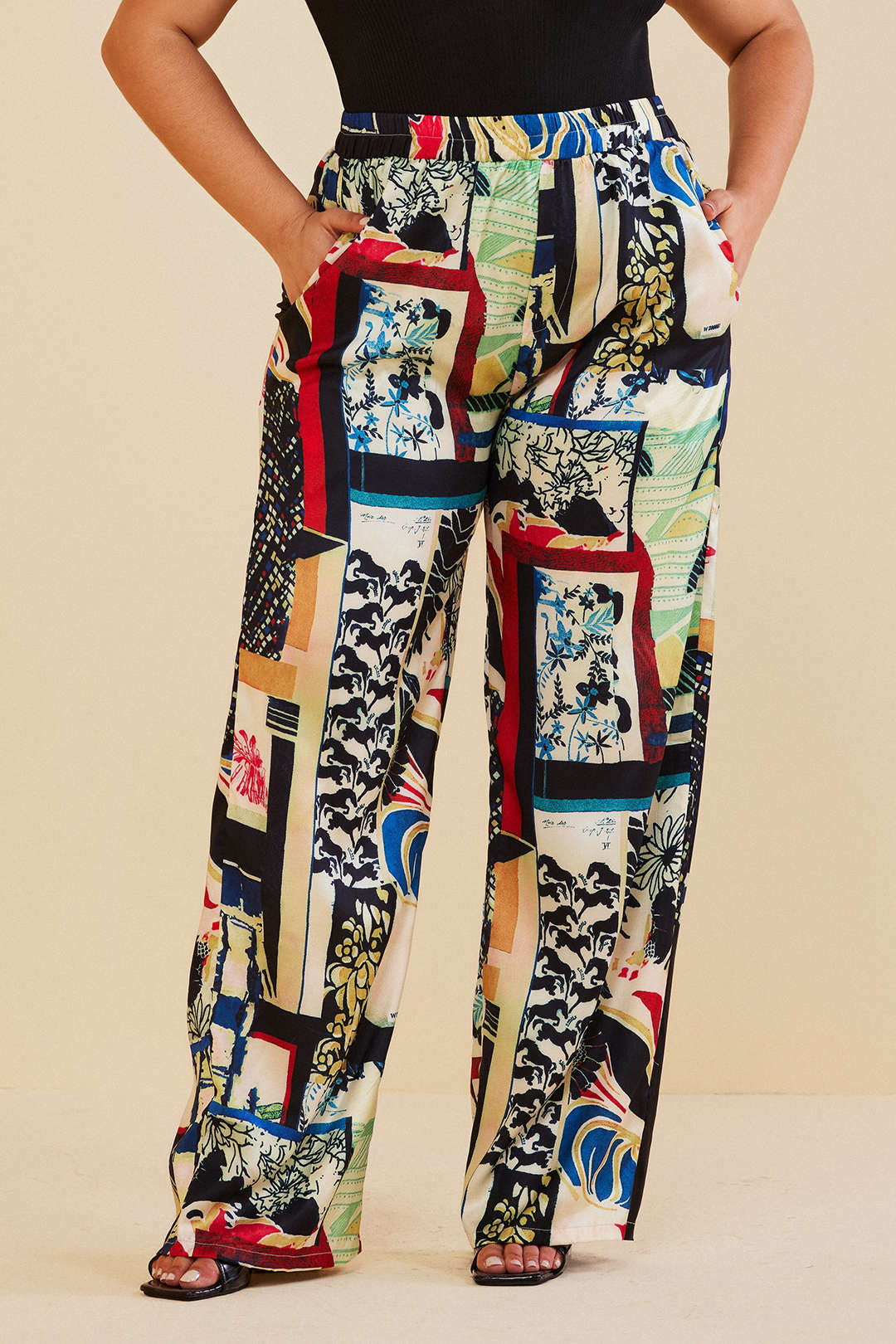 Plus Size Floral Printed High-Waisted Straight-Leg Trousers