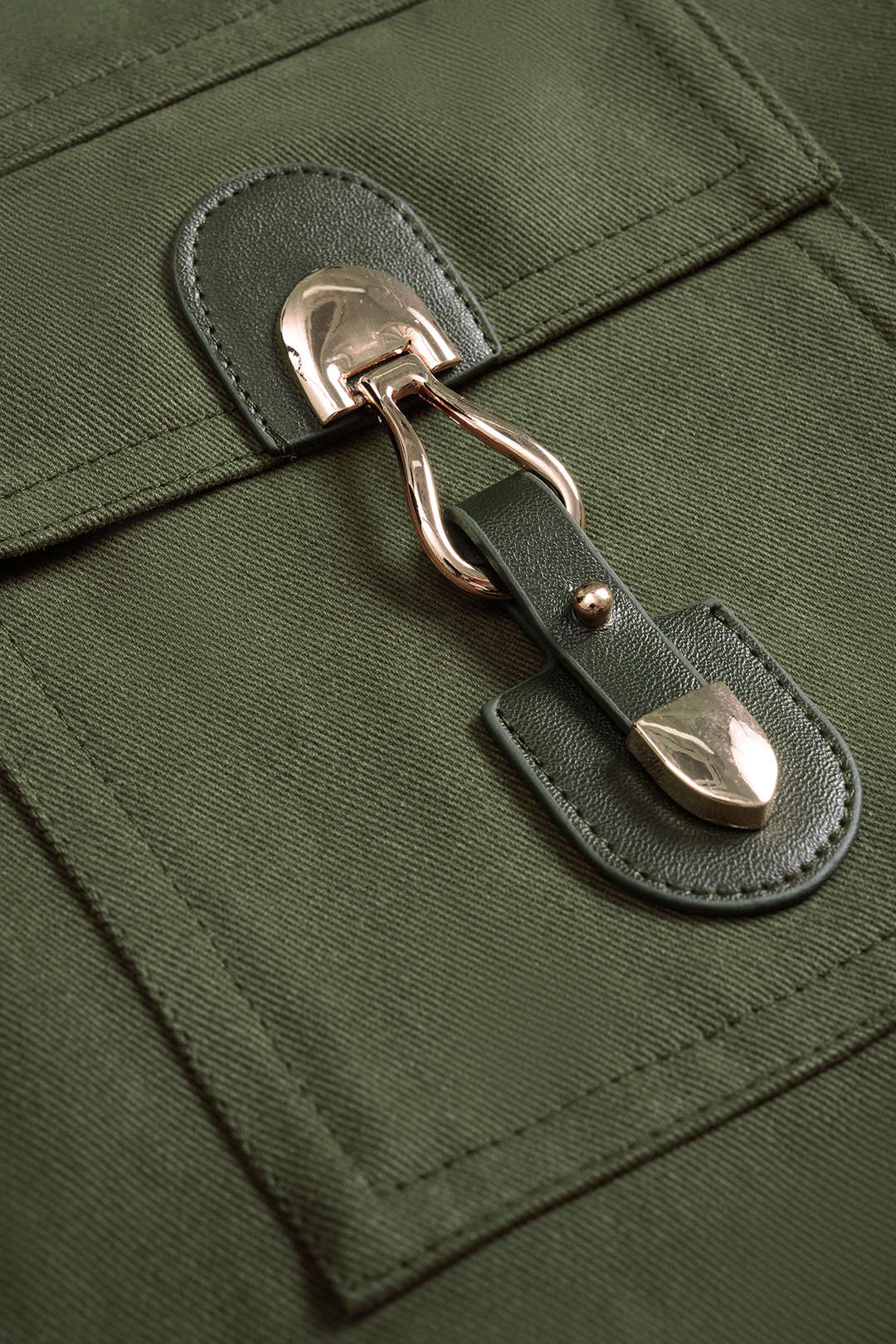 Metallic Button Pocket Short-Sleeved Shirt