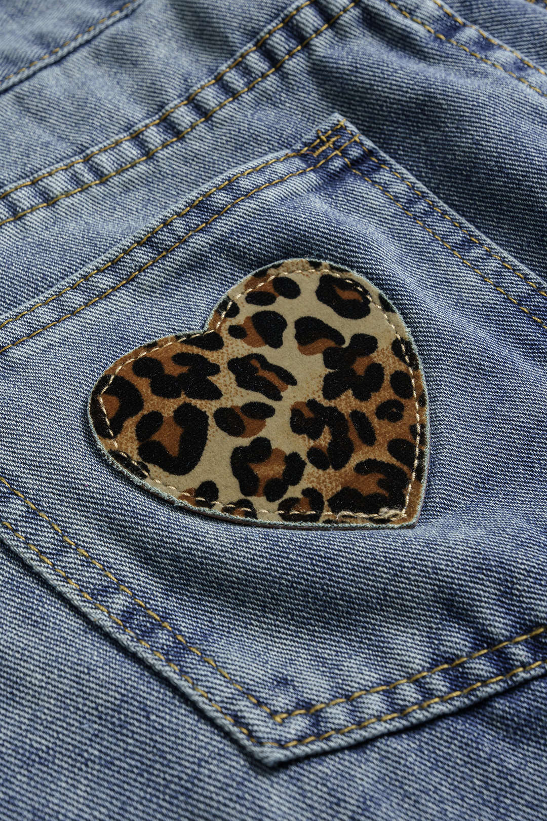 Washed Wide Leg Leopard Print Pocket Denim Jeans