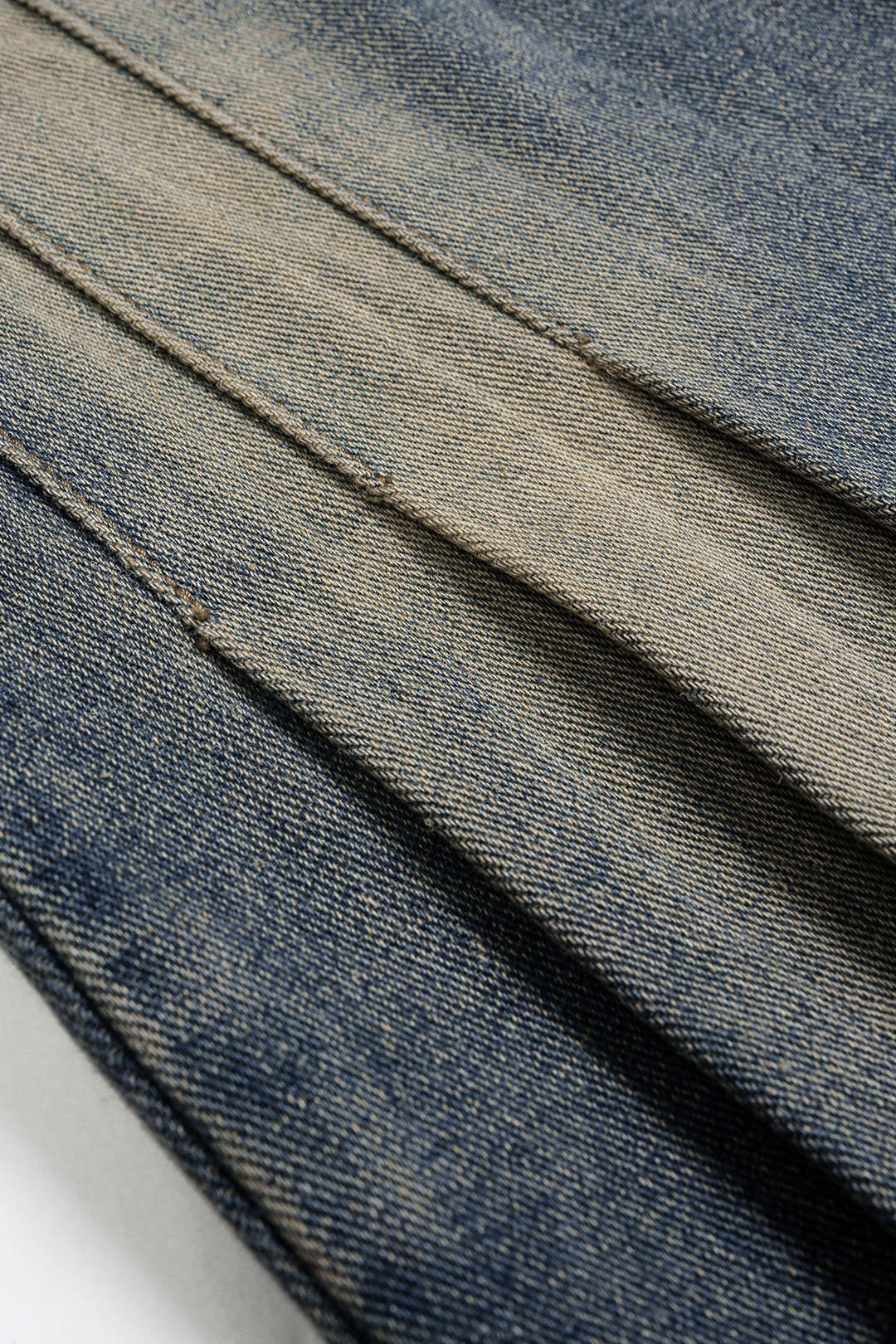 Pleated Denim Jeans