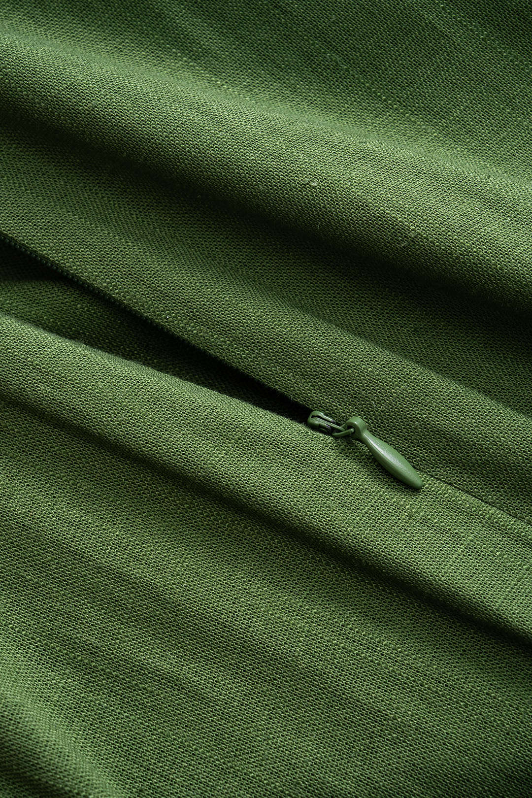 Plus Size Linen Zippered Cut-Out Sleeveless Mini Dress