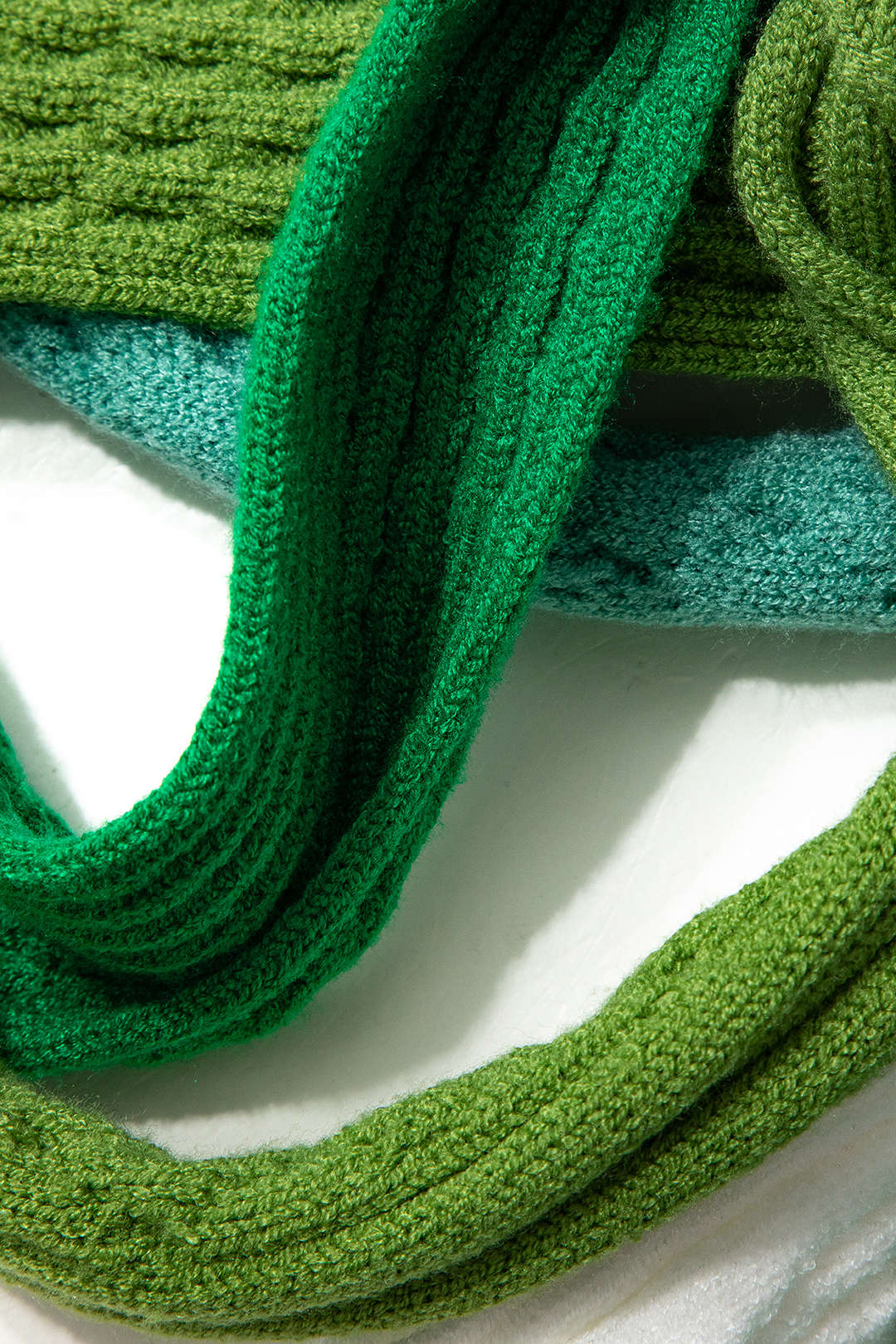 Contrasting Fringe-Trimmed Knit Mid-Length Skirt