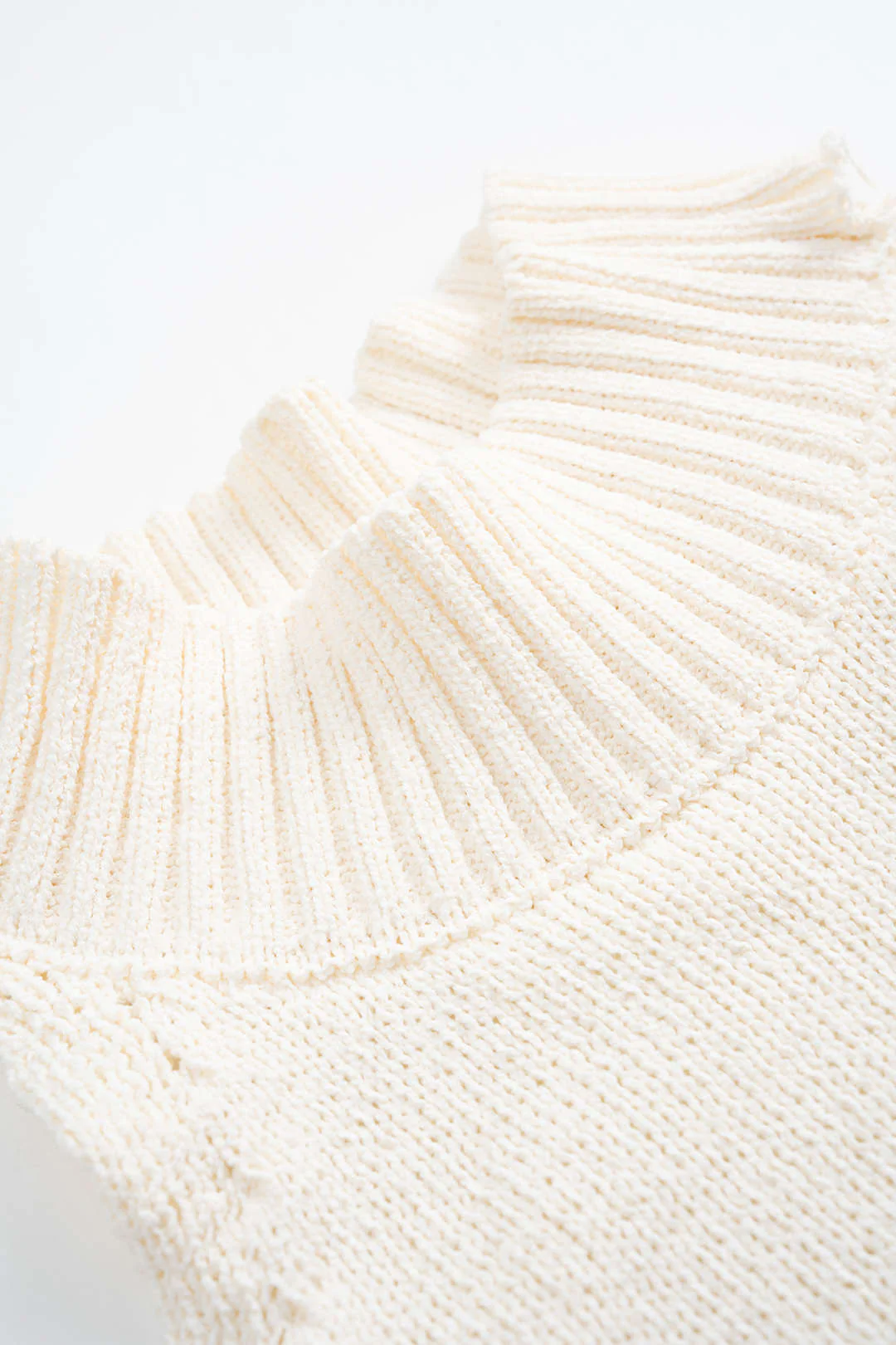 Knit Halter Neck Backless Fringe Sleeveless Garment