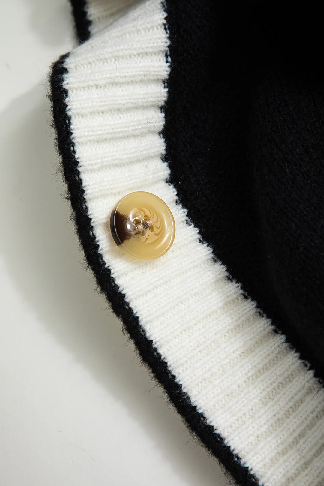 Color Block Knit Cardigan