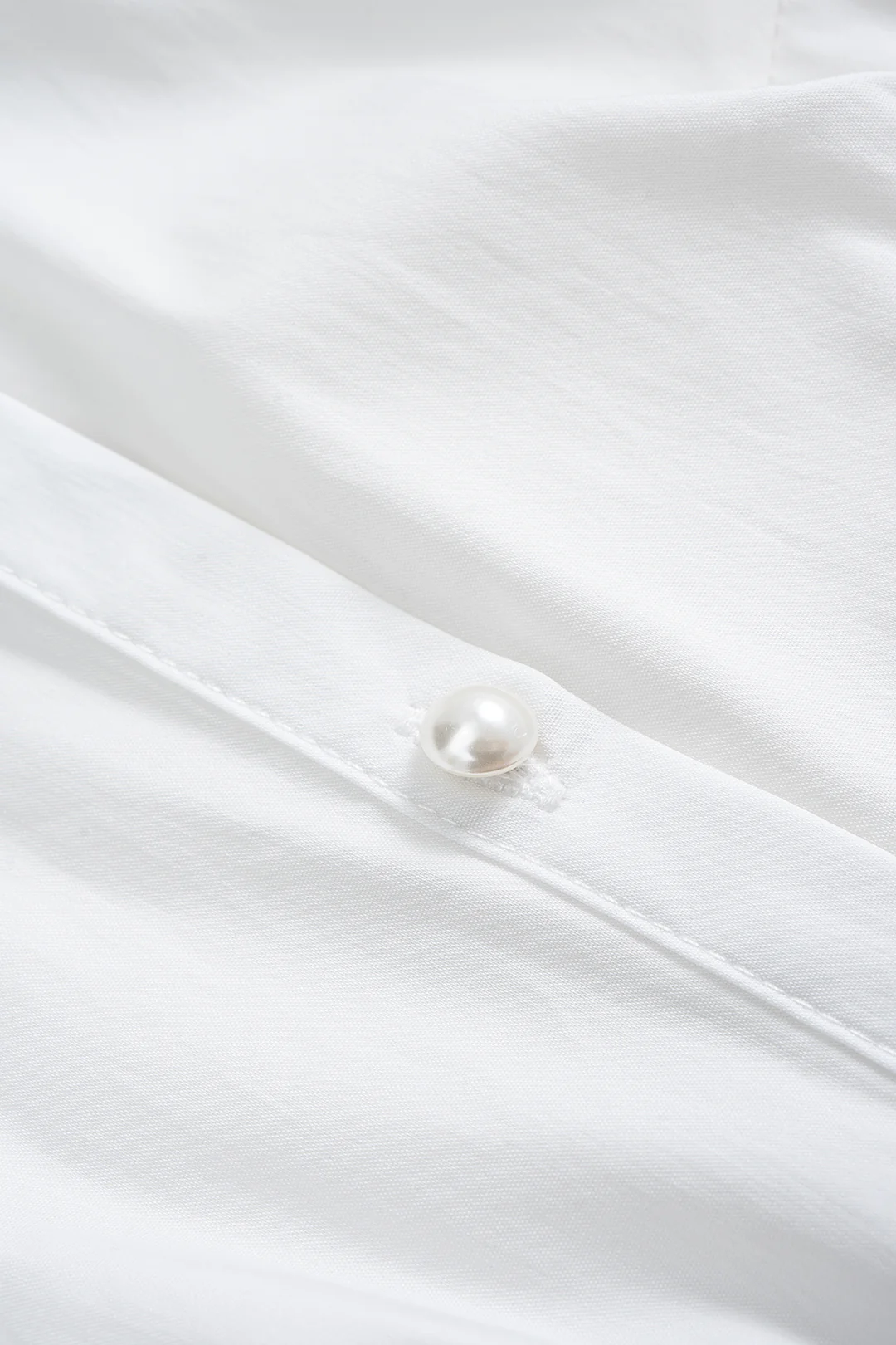 Button Ruched Short-Sleeve Shirt