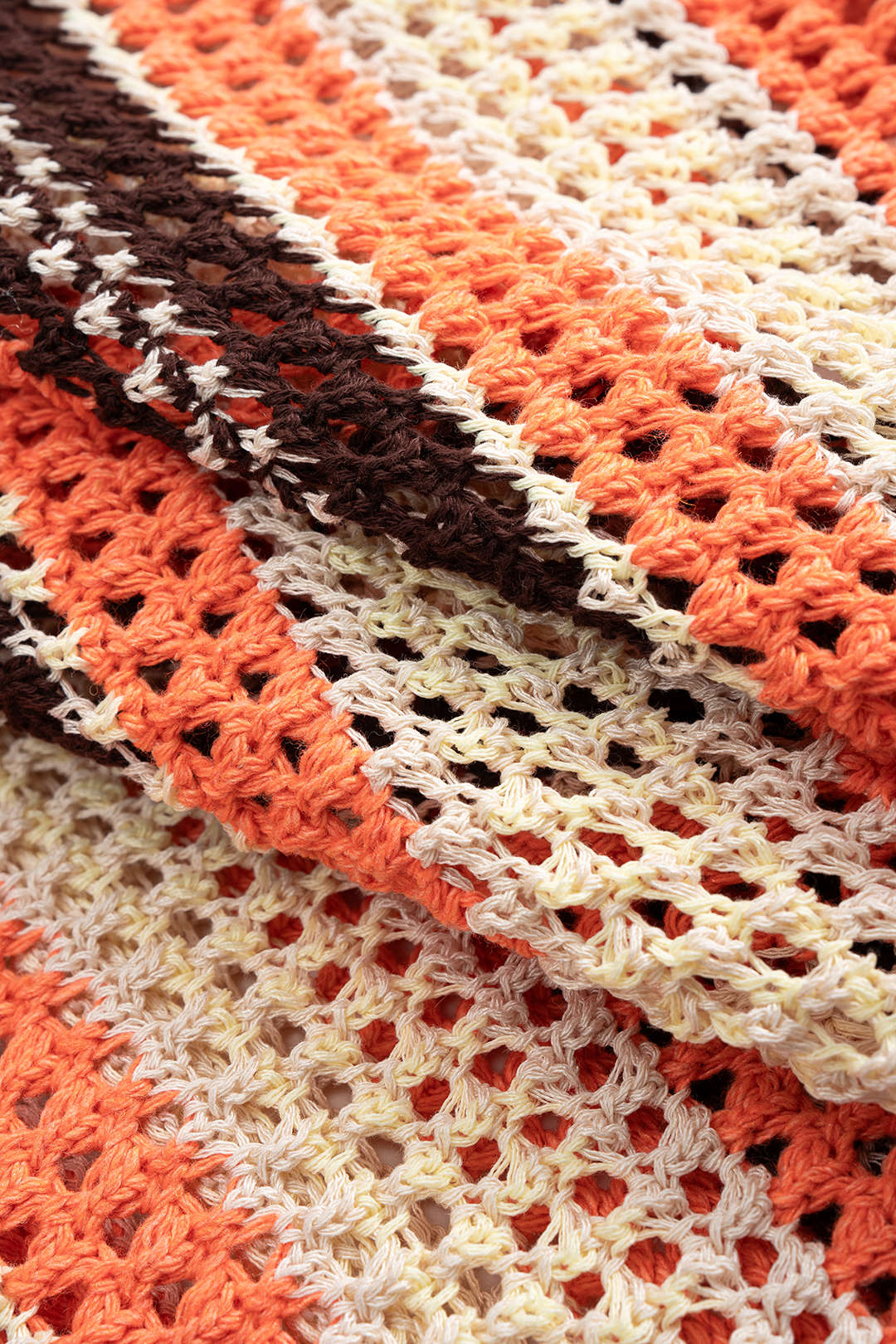 Contrasting Print Knitted Hollow-Out Short-Sleeve Top