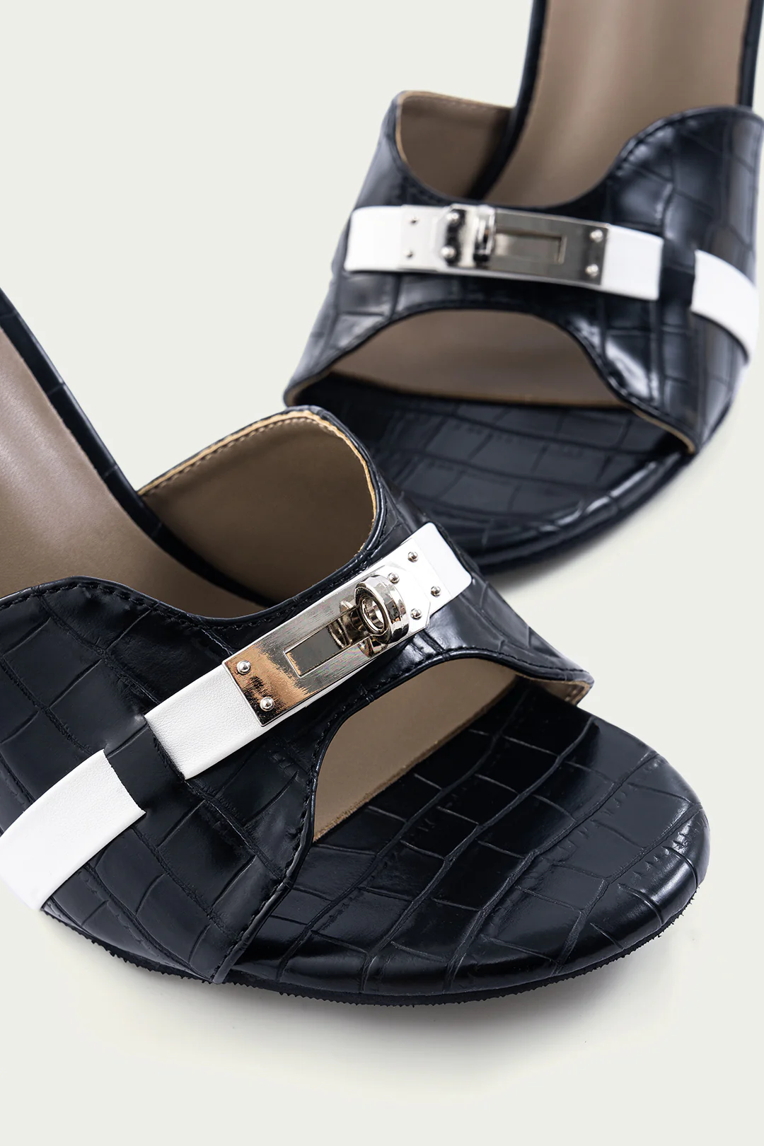 Crocodile Pattern Faux Leather Metallic High Heels