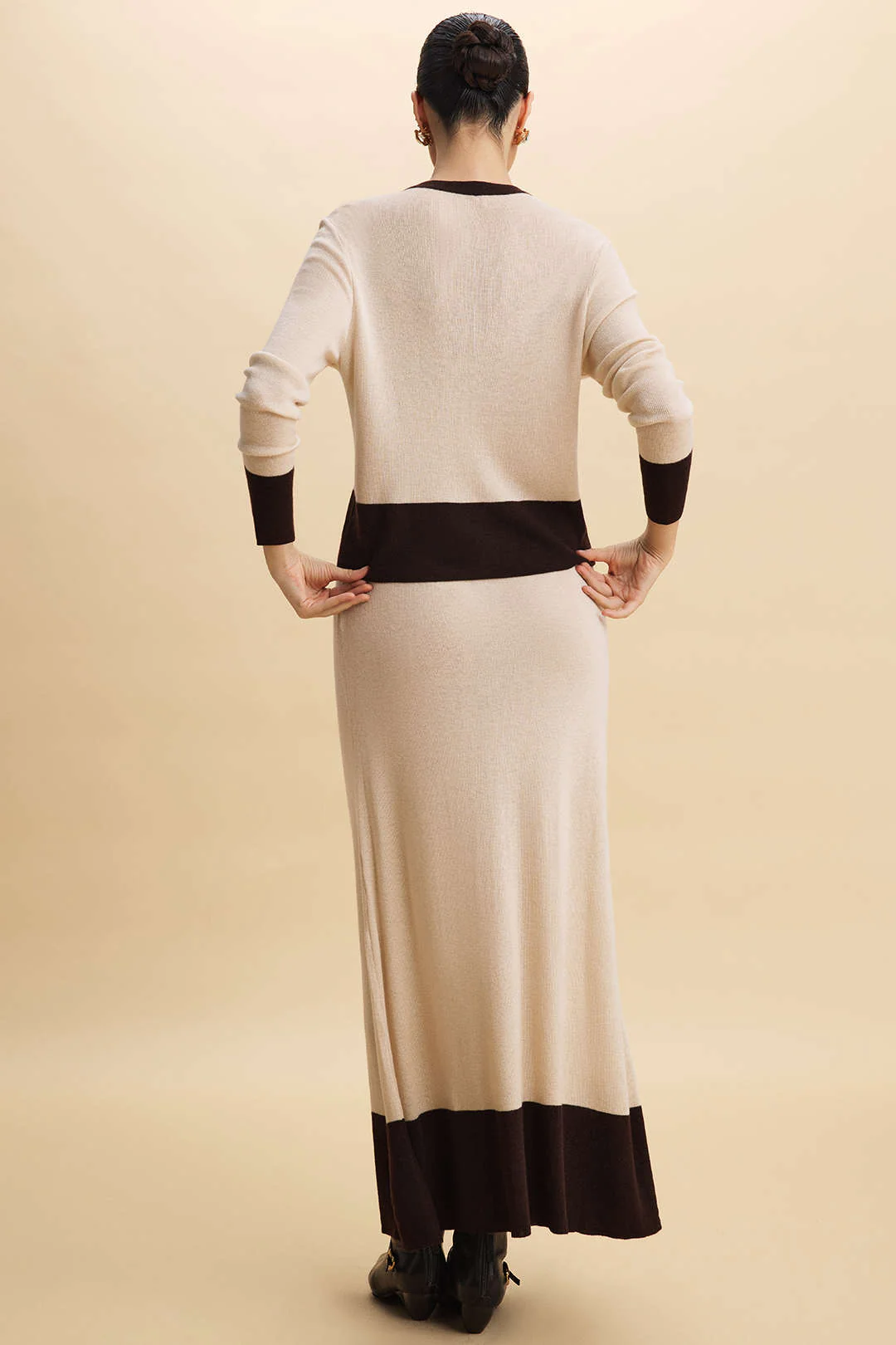 Knit Contrast Ruffled Skirt