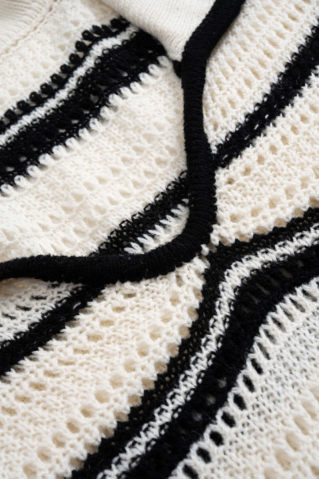 Knit Crochet Contrast Short Sleeve and Shorts Outfit