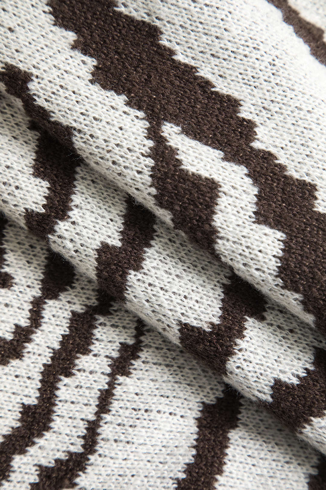 Plus Size Zebra Stripe Knitted Cardigan