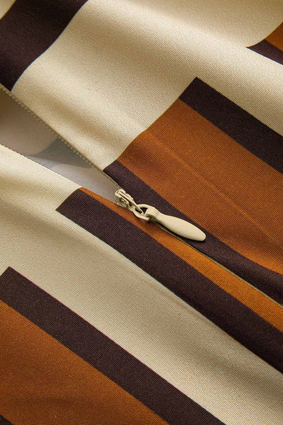 Abstract Geometric Print Ruched Tie-Front Twist Knot Zipper Skirt