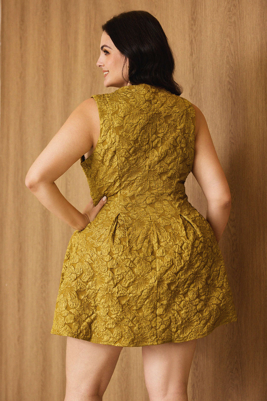 Plus Size Jacquard Ruched Zipper Sleeveless Mini Dress