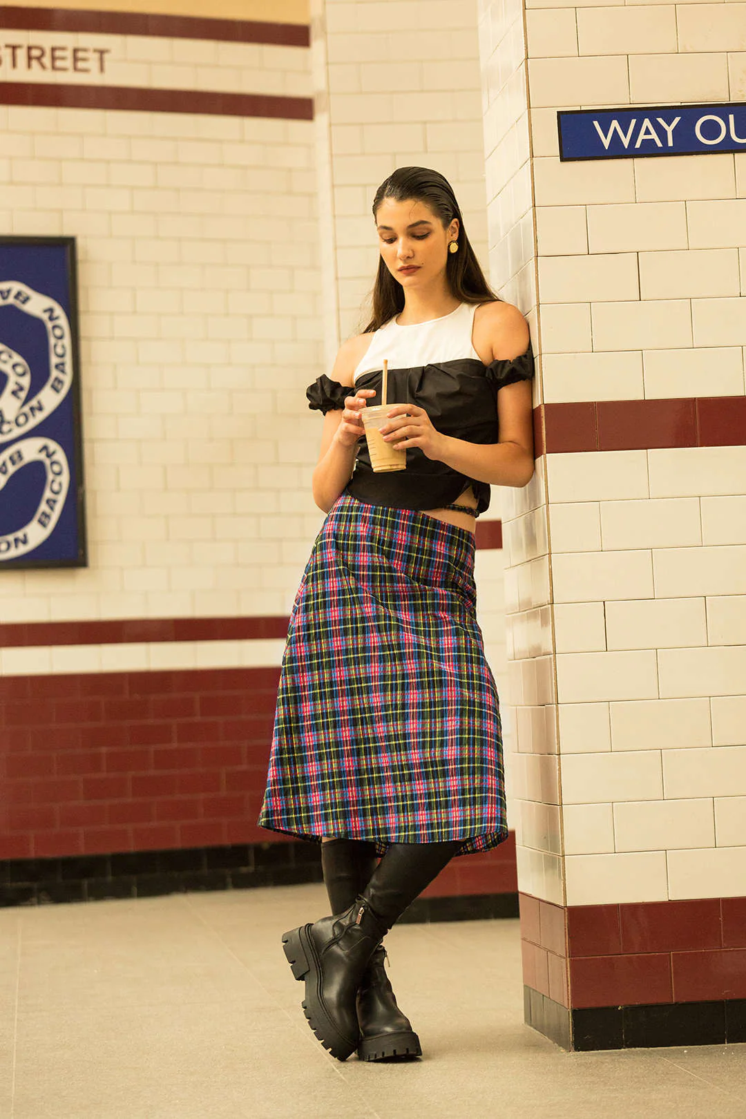 Plaid Cut-Out Waist Mid-Length Skirt