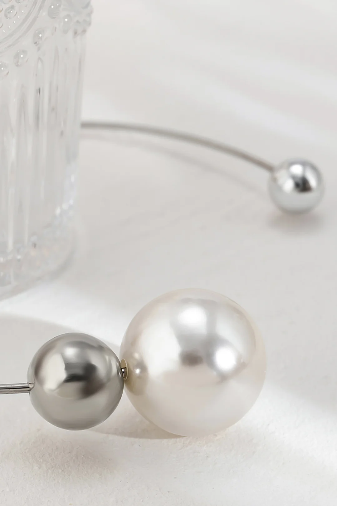 Metal Pearl Necklaces