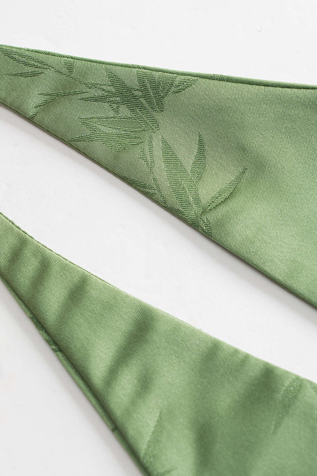 Jacquard Cowl Neck Halter Backless Tie-Up Cami Top