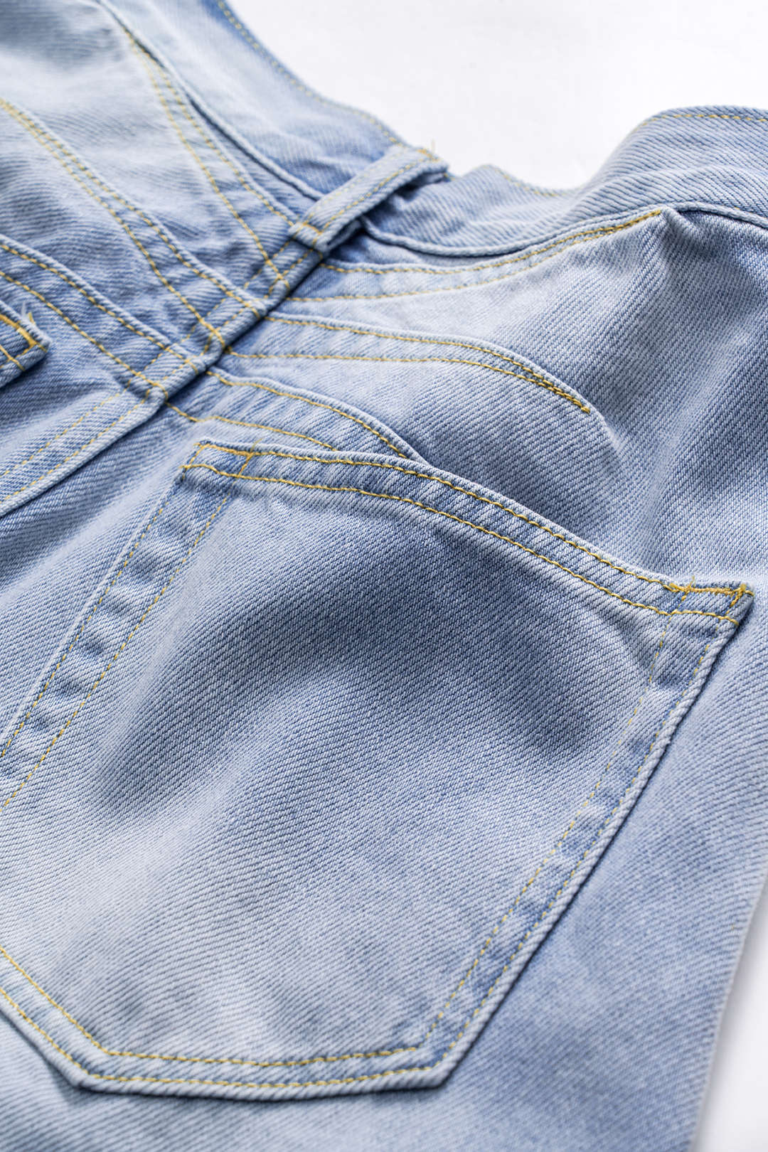 Denim Button Pocket Barrel Jeans