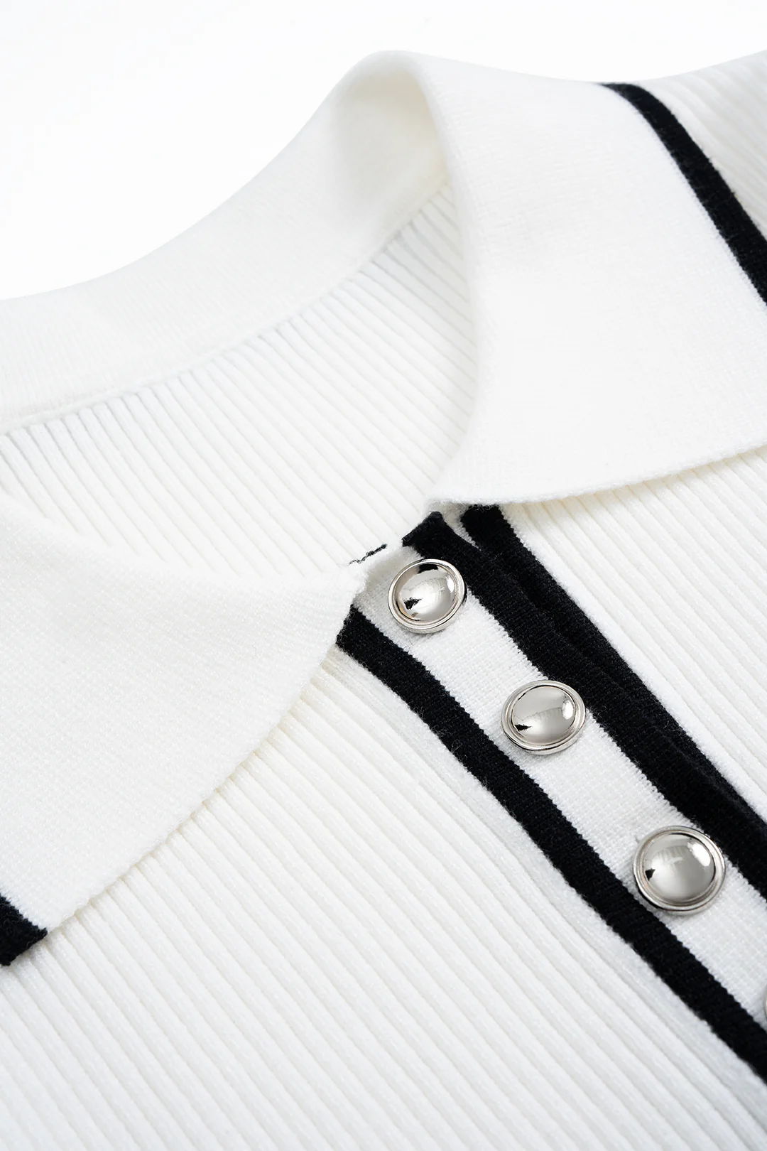 Knit Button Contrast Short-Sleeve Top